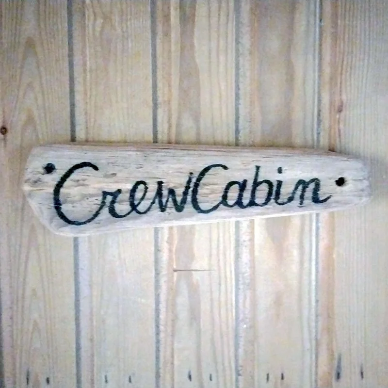 docksta-havet-base-camp-crew-cabin-room-airbnb-hoga-kusten.jpg