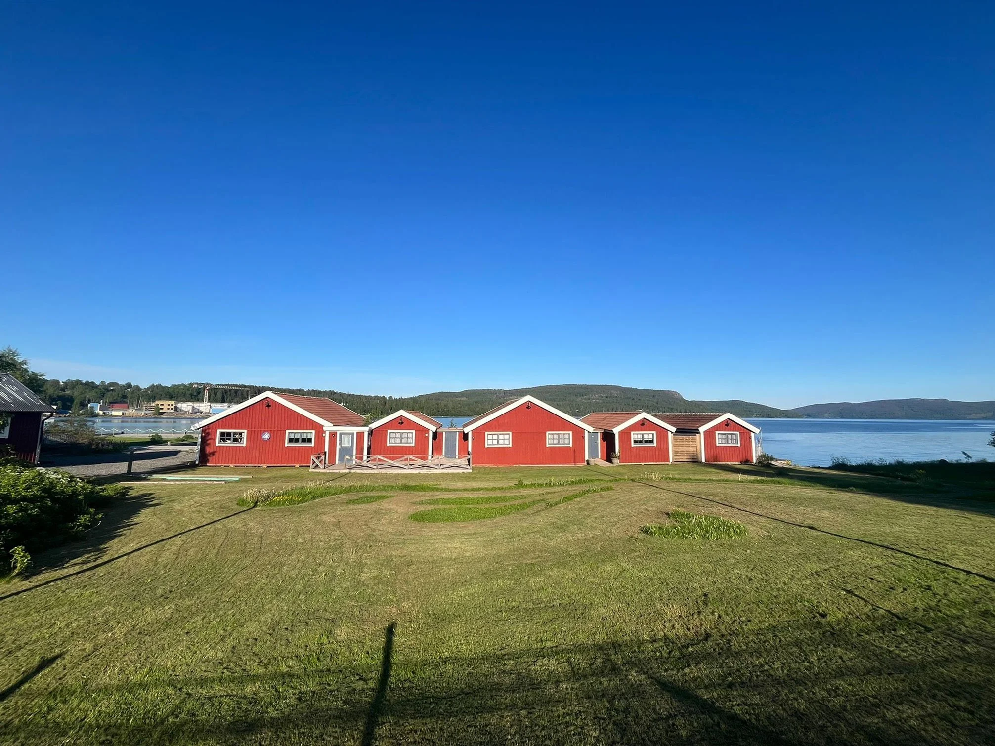 docks-boathouses-docksta-havet-base-camp-hoga-kusten-marina-lodging.jpg