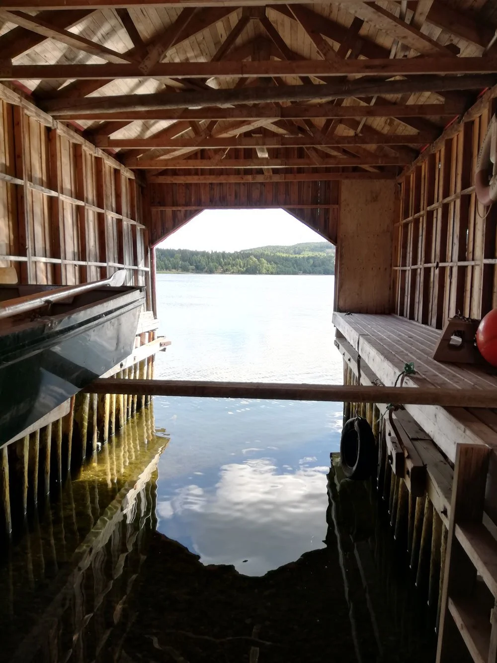 cozy-boathouse-seaside-docksta-skuleberget-sweden.jpg
