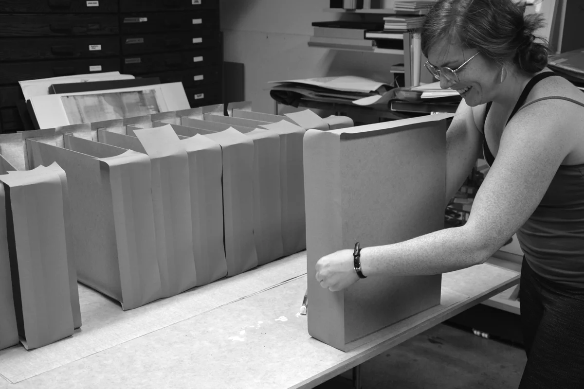 clamshell-lindsay-production.jpg