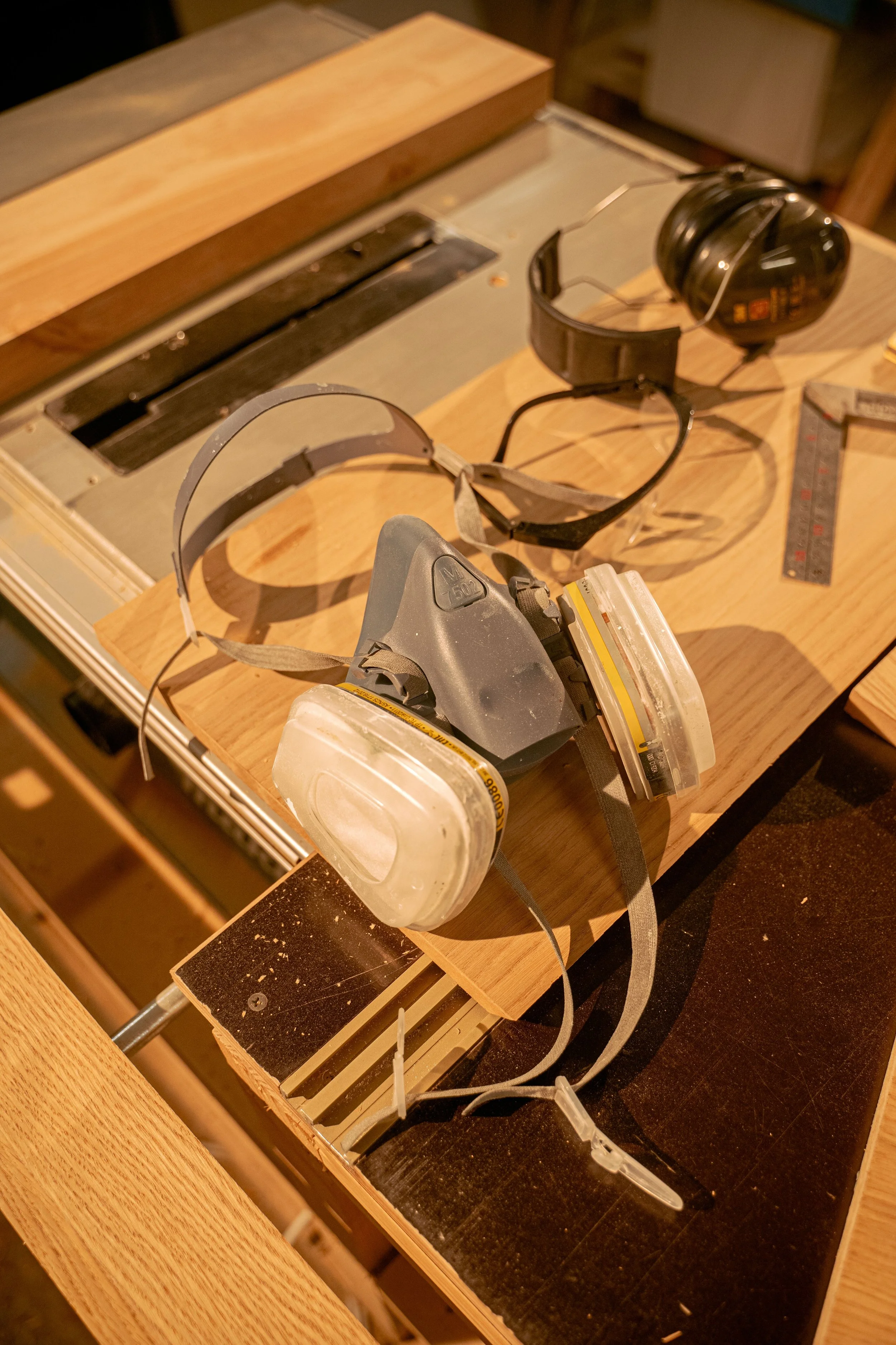 Matizz workshop with headphones used for hearing protection during interior craftsmanship
