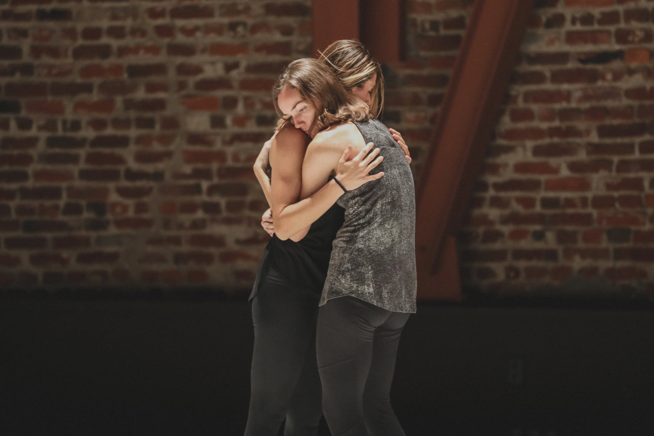 JAMES GRAHAM DANCE THEATRE-2.jpg