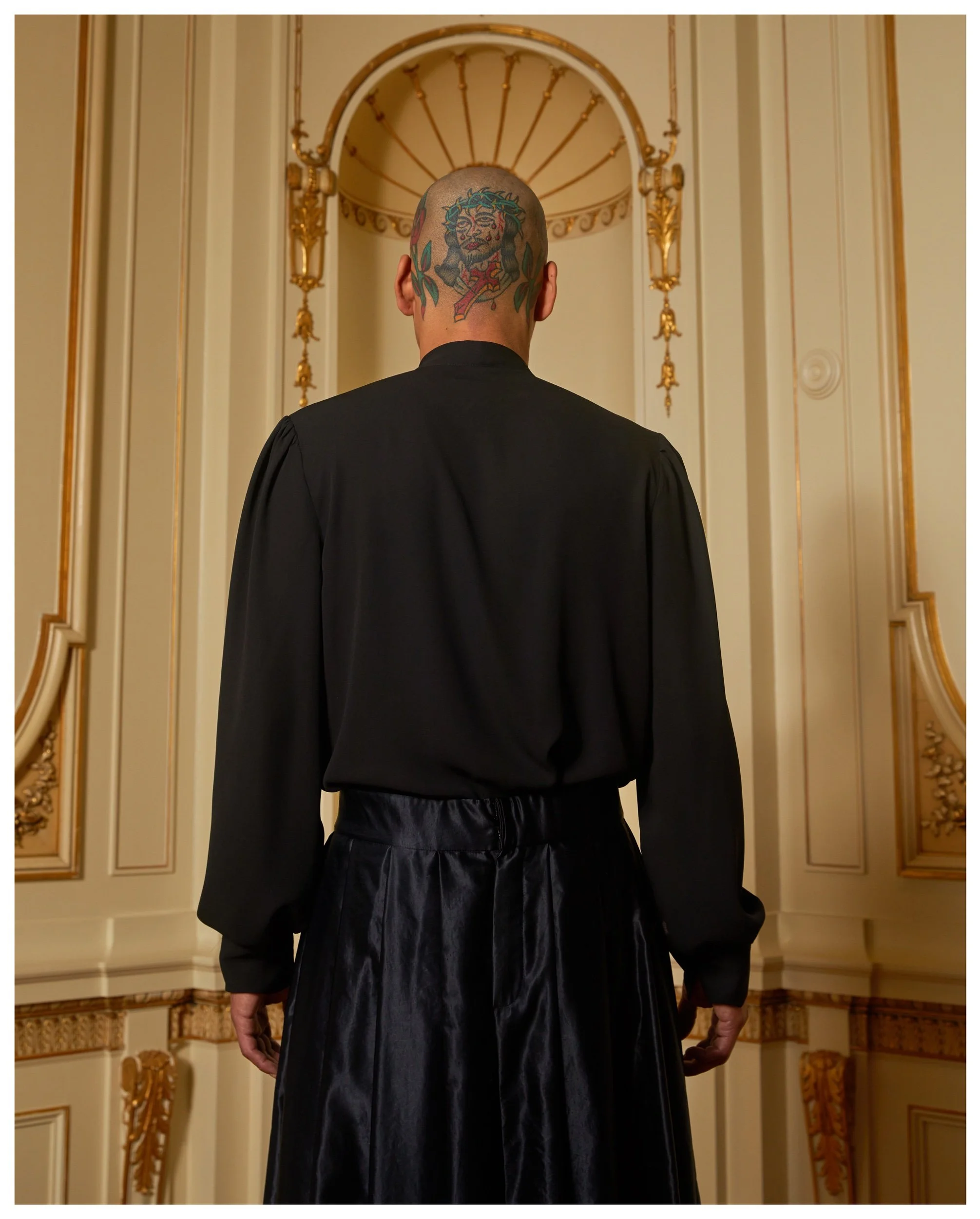 WILLY CHAVARRIA KANGAROO Vネック デニム プルオーバー WILLY CHAVARRIA- AW23 // KANGAROO — LAURA S. FUCHS