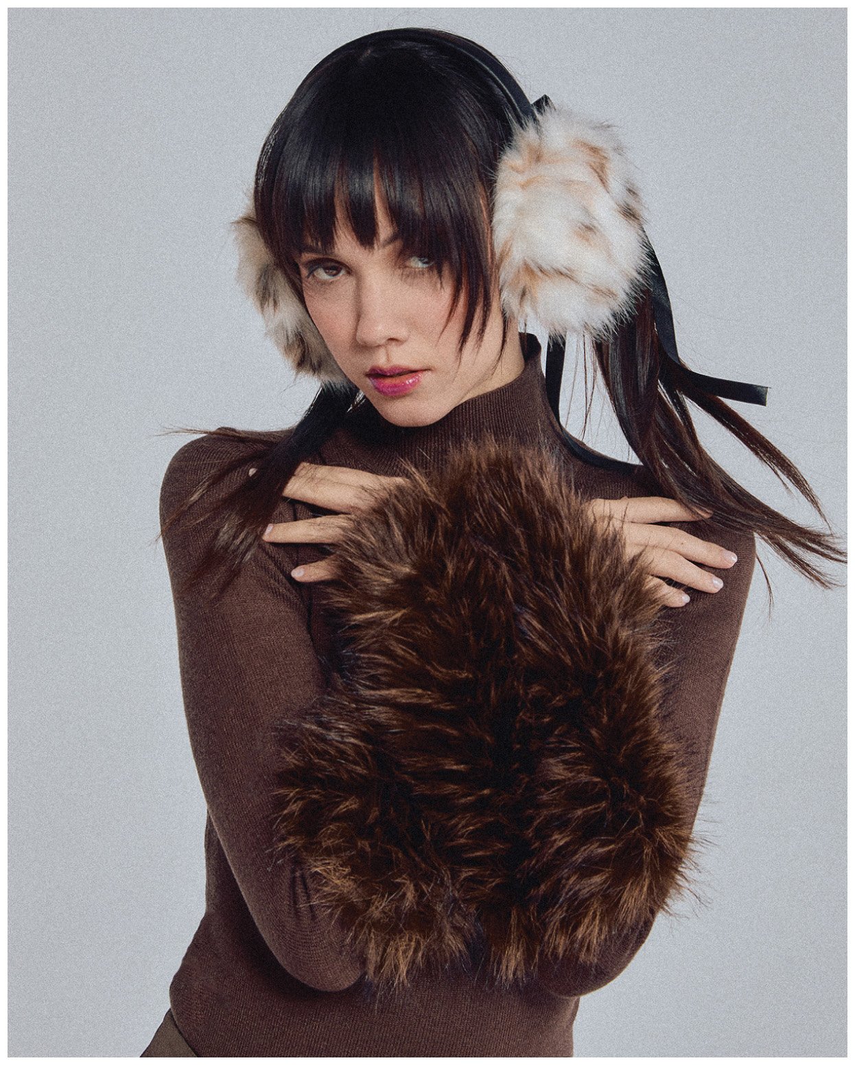 NO-LOGO-2025-HOLIDAYGIFTGUIDE-ESME.jpg