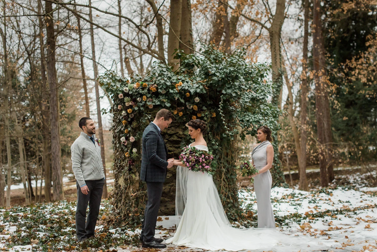 wedding-rental-company-in-pittsburgh-hye-golde-restaurant