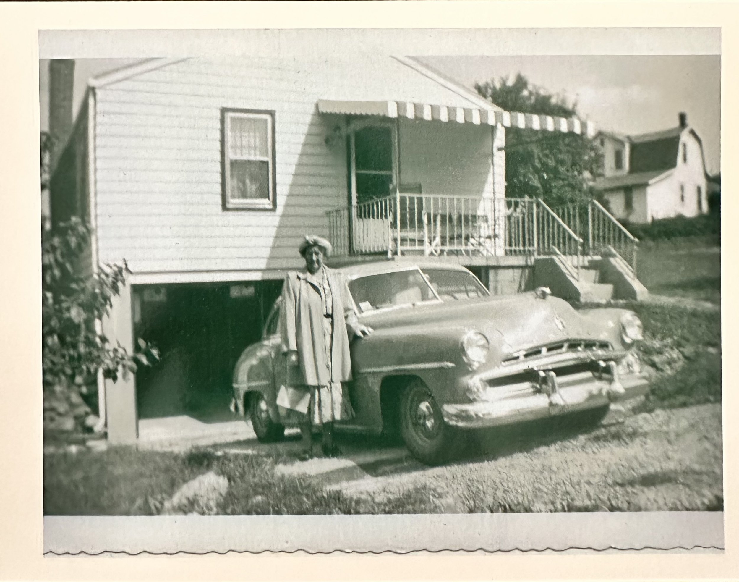 old cottage garag.jpg