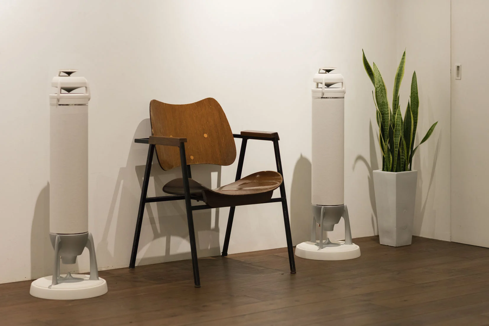 Listening_Room02.jpg