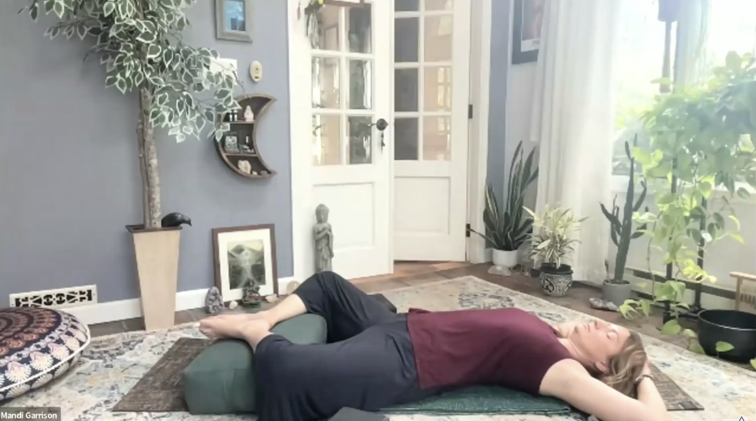 Aquarius Full Moon: Healing Through Gratitude
