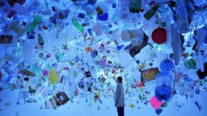  In Tan Zi Xi's  Plastic Ocean  installation, over 26,000 pieces of discarded ocean plastic is removed, cleaned, organized, and hung from overhead in a suffocating mass. This experiencial art mimics the Pacific Garbage Patch and highlights the way in