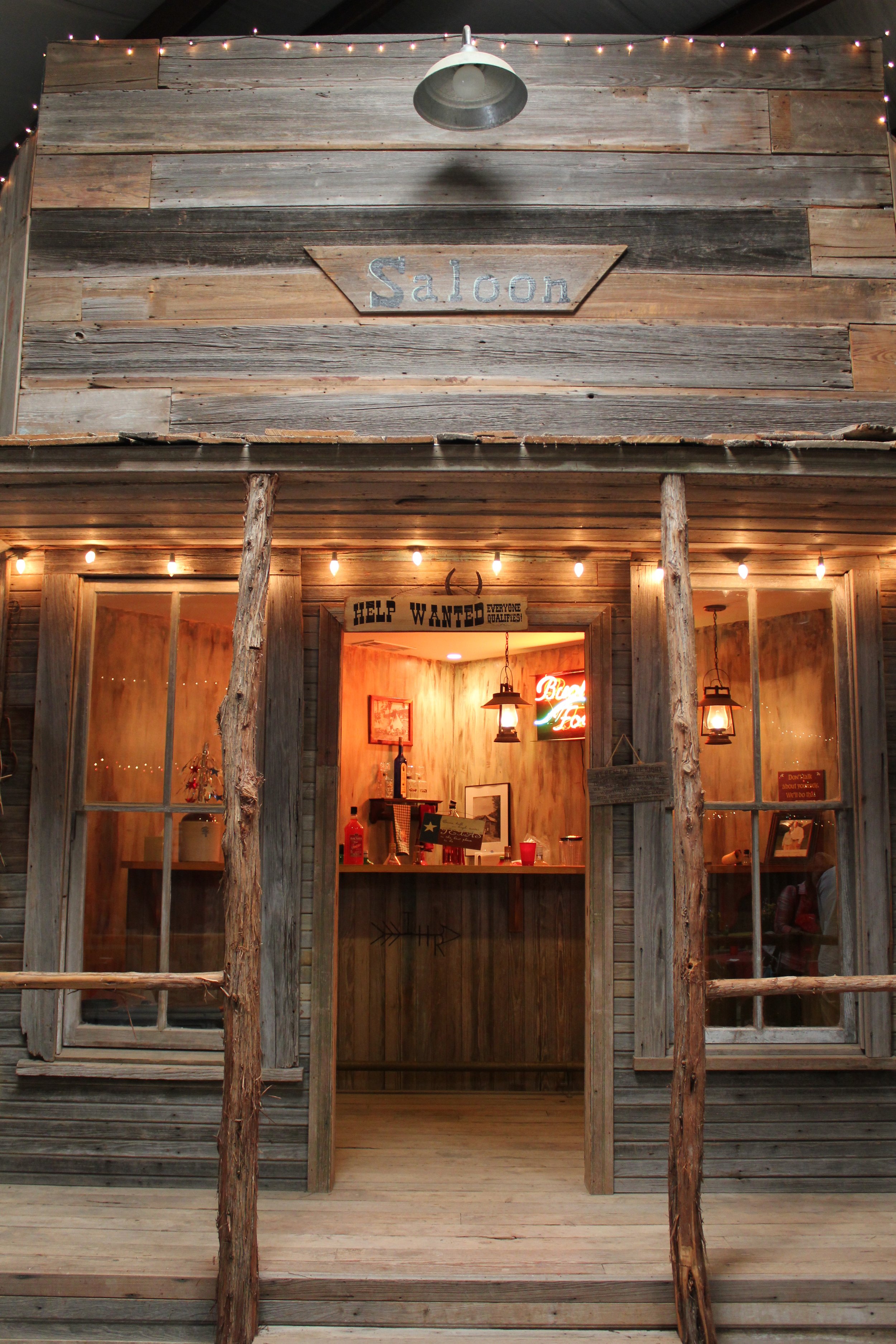 Party barn, Texas style-saloon-indian hills.JPG