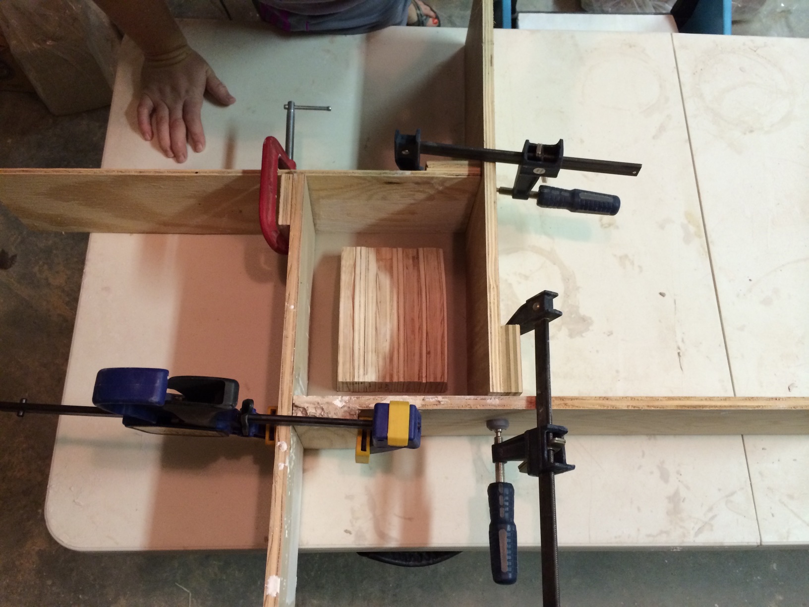 Clamping the cottle boards. 