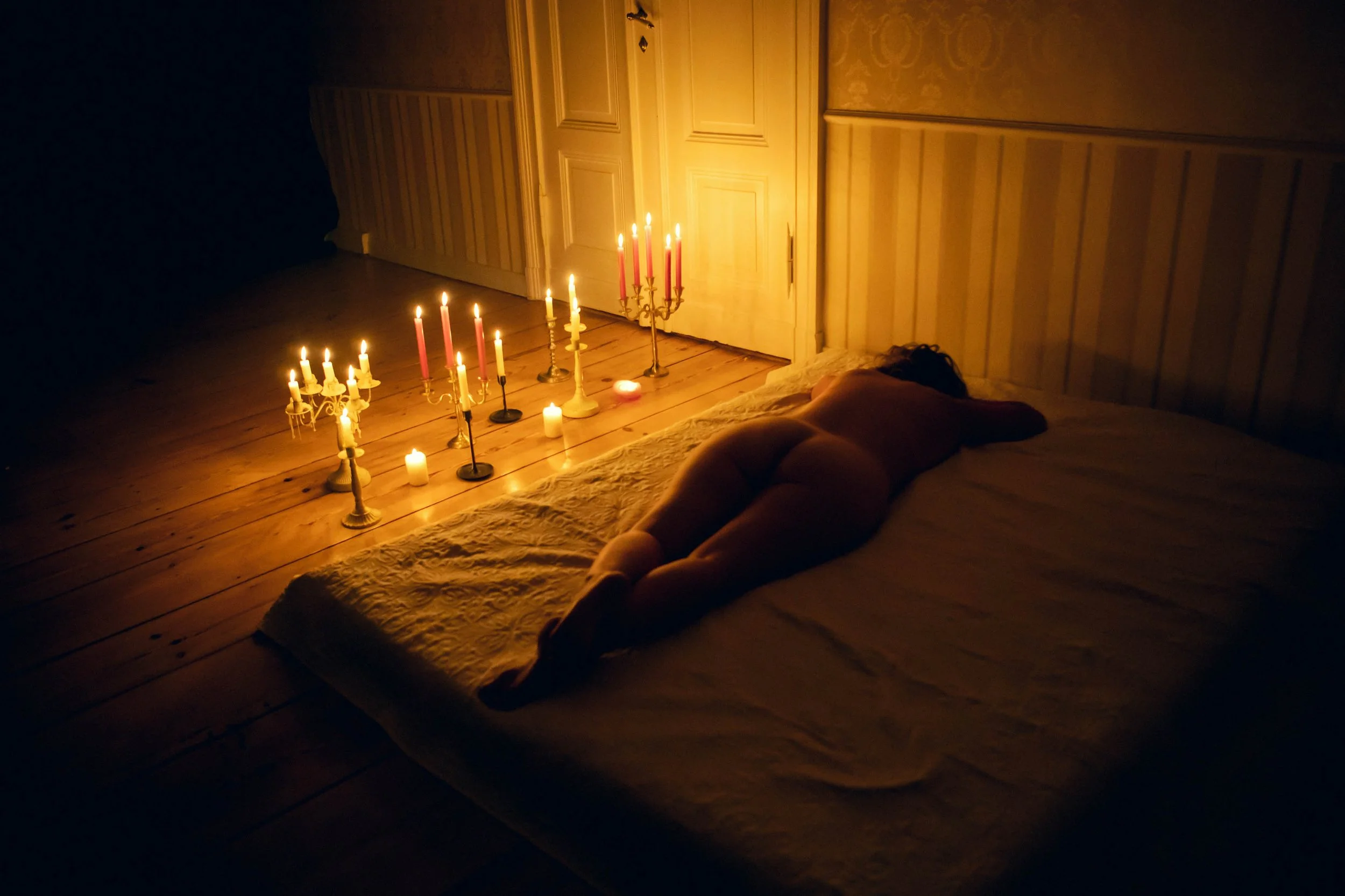goddess-rising-candlelight-portrait-linda-scholz.jpg