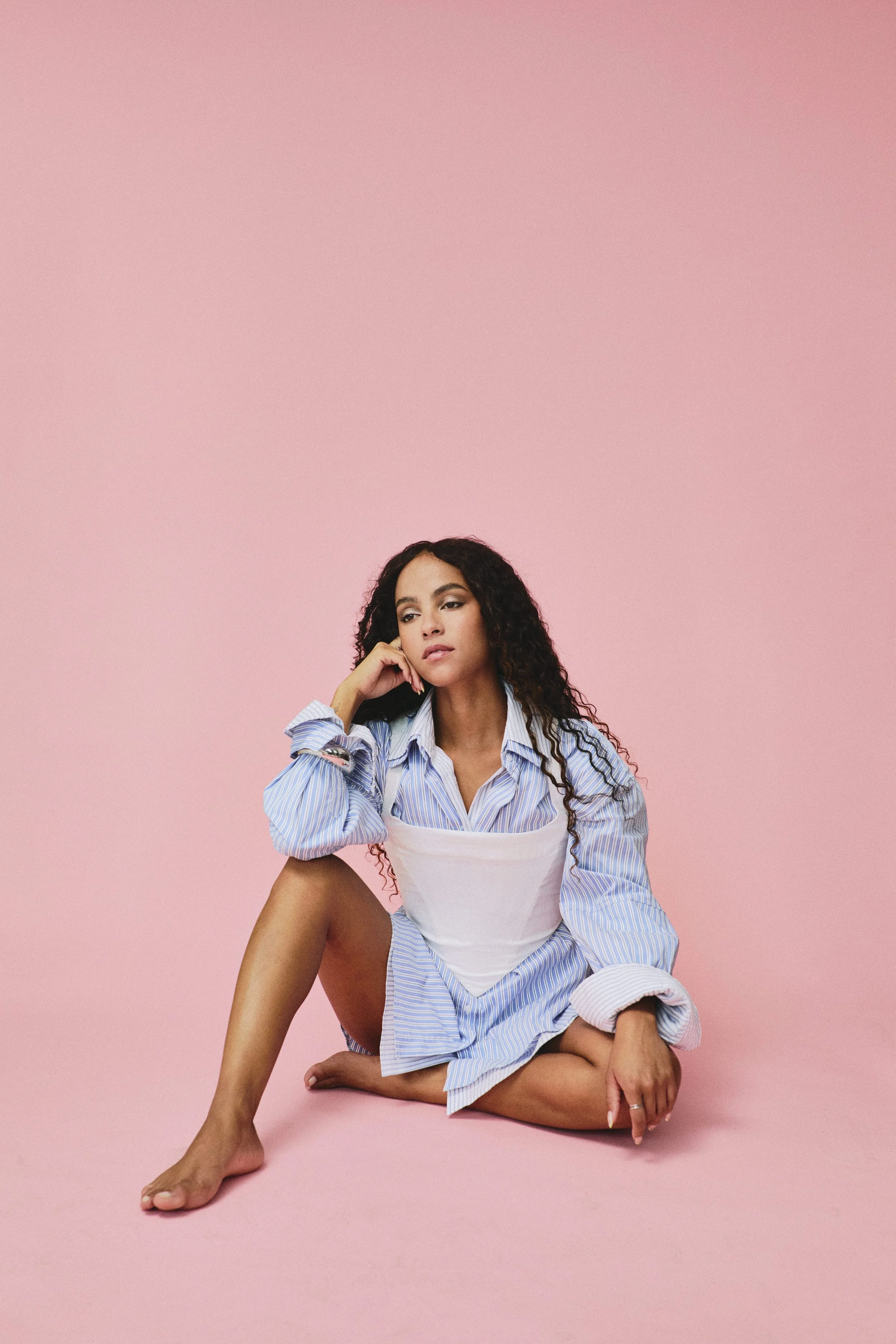 Lou Llobell14031_Ejatu Shaw©.jpg