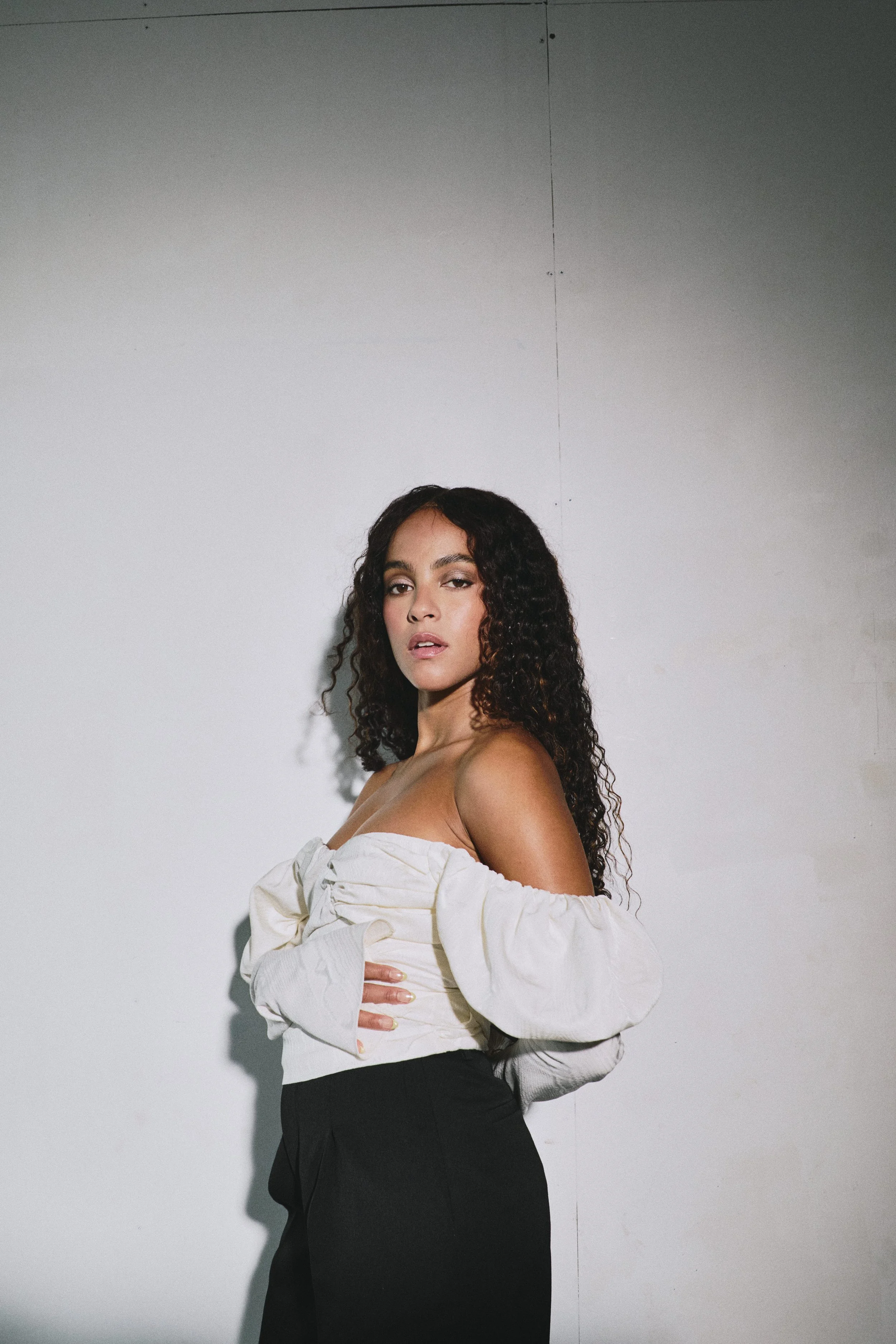 Lou Llobell14225_Ejatu Shaw©.jpg