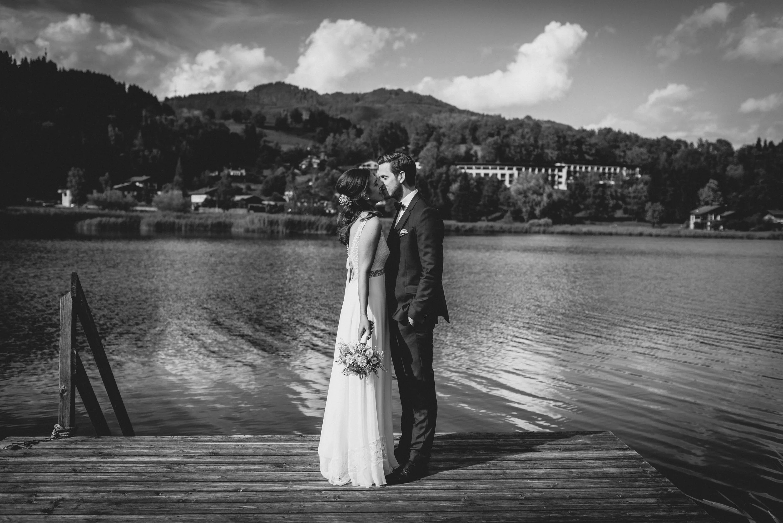 Seehochzeit-Goldegg-MissFecklesPhotography (28 von 50).jpg