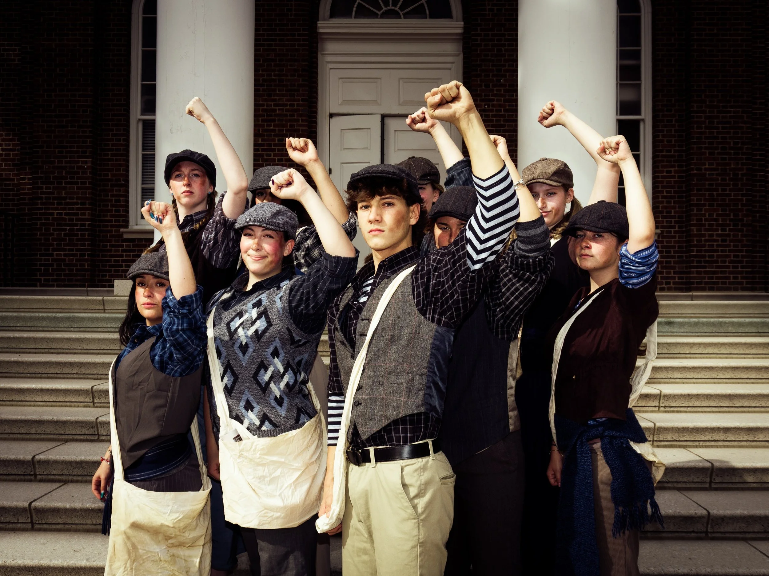 TICKETS FOR NEWSIES ARE AVAILABLE NOW AT UDHTAC.ORG/TICKETS 🗽📰🗞️

The Newsies are getting ready for the STRIKE and the show stopping performance! Get your tickets now! 📰

Photos by @jennakaufmanphoto 

Performances of Newsies are happening in Pea