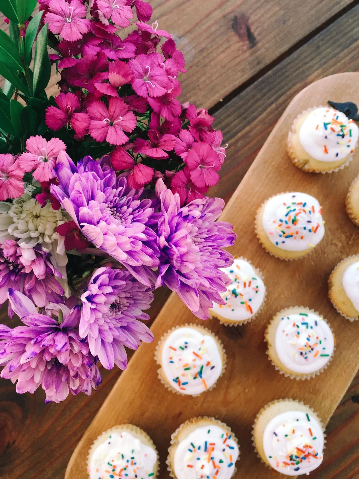 Sweet Vanilla Cupcakes