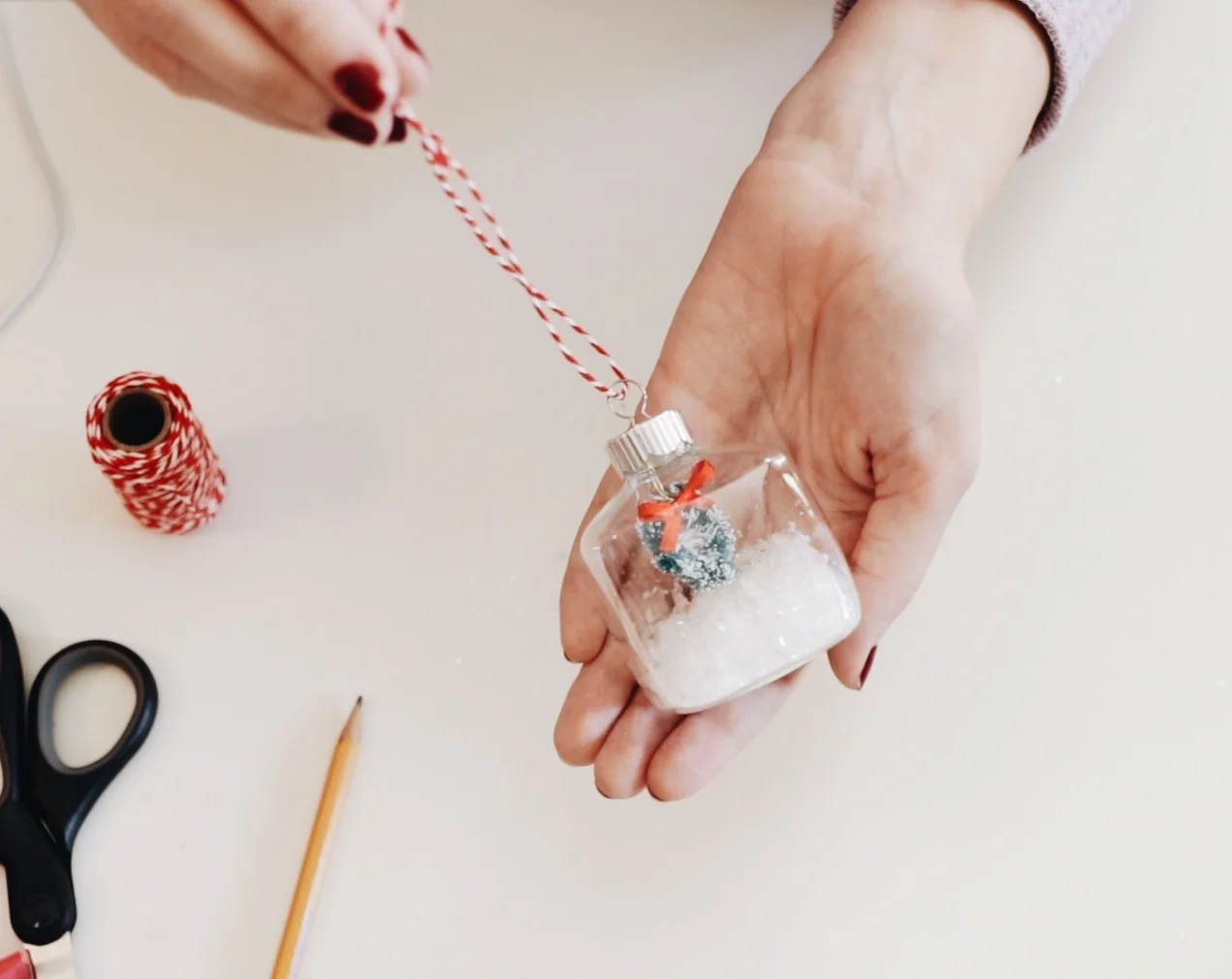  DIY Christmas Ornaments