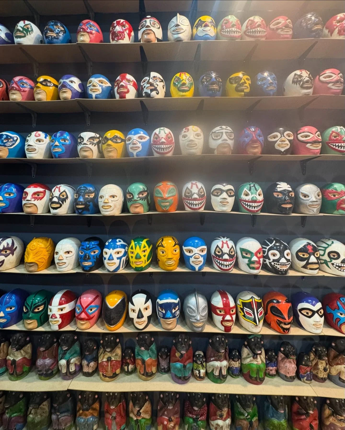 Absorbing as much art as possible within these few days. CDMX Art Week photo dump of Day 1 &amp; 2&hellip; 
And Clavo starts today. 
Stop by and visit @clavomovimiento 
TBP x ASP ( @theblackpiglet x @alliedspecialprojects )
Viveros El Escondido
Clave