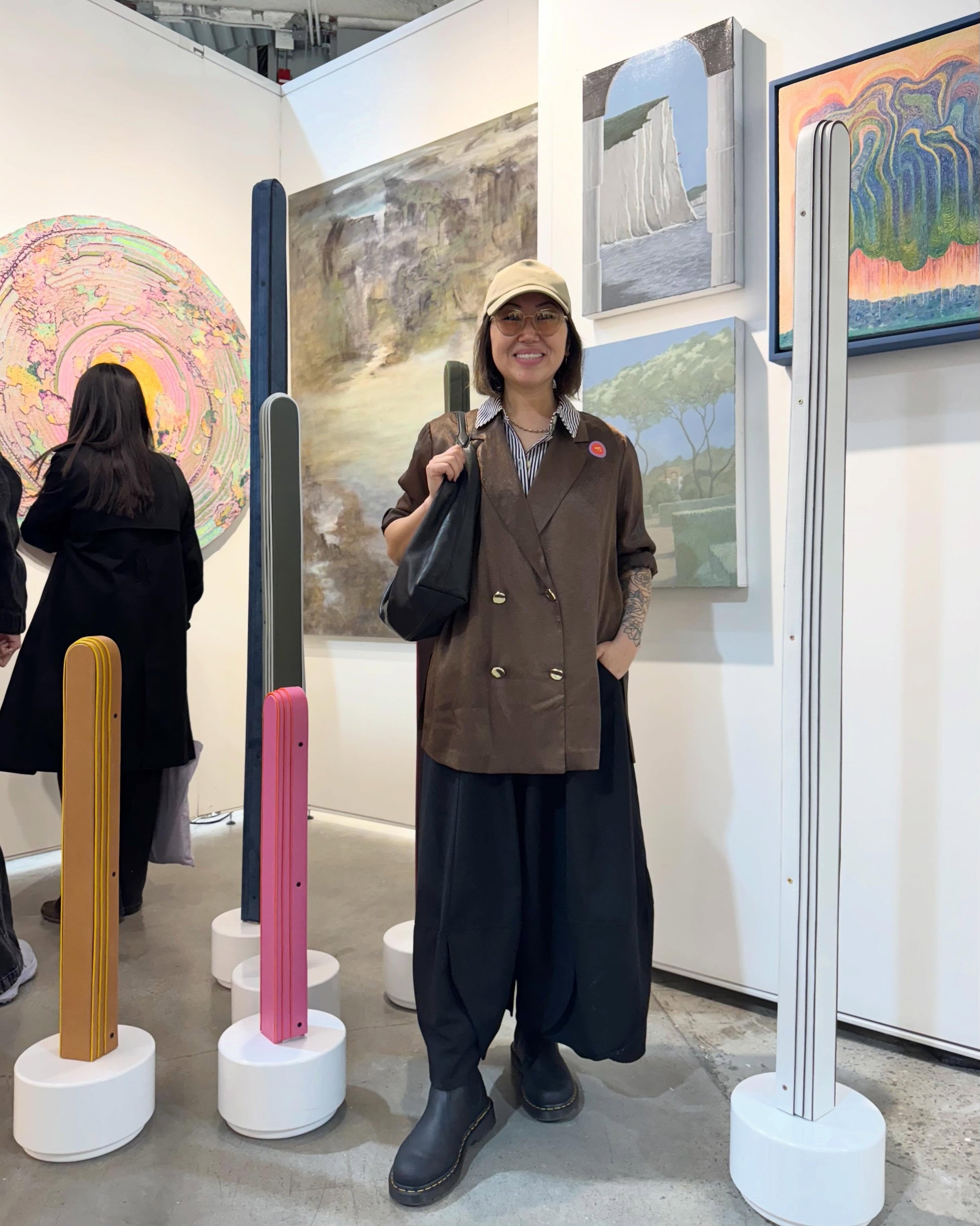 Always love a visit to New York. Thrilled to have my &lsquo;Carry On&rsquo; sculptures at @futurefairs with Current State Studio - Booth T2 @crnt_stt 🖤 Great opening day. Packing in my two days here for New York Art Week before heading back to LA. C