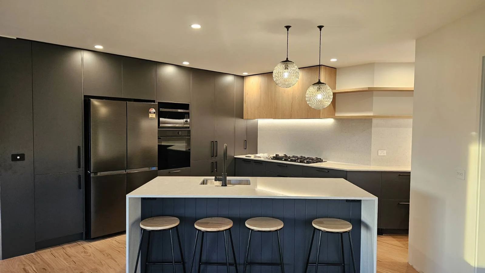 Kitchen 1.JPG