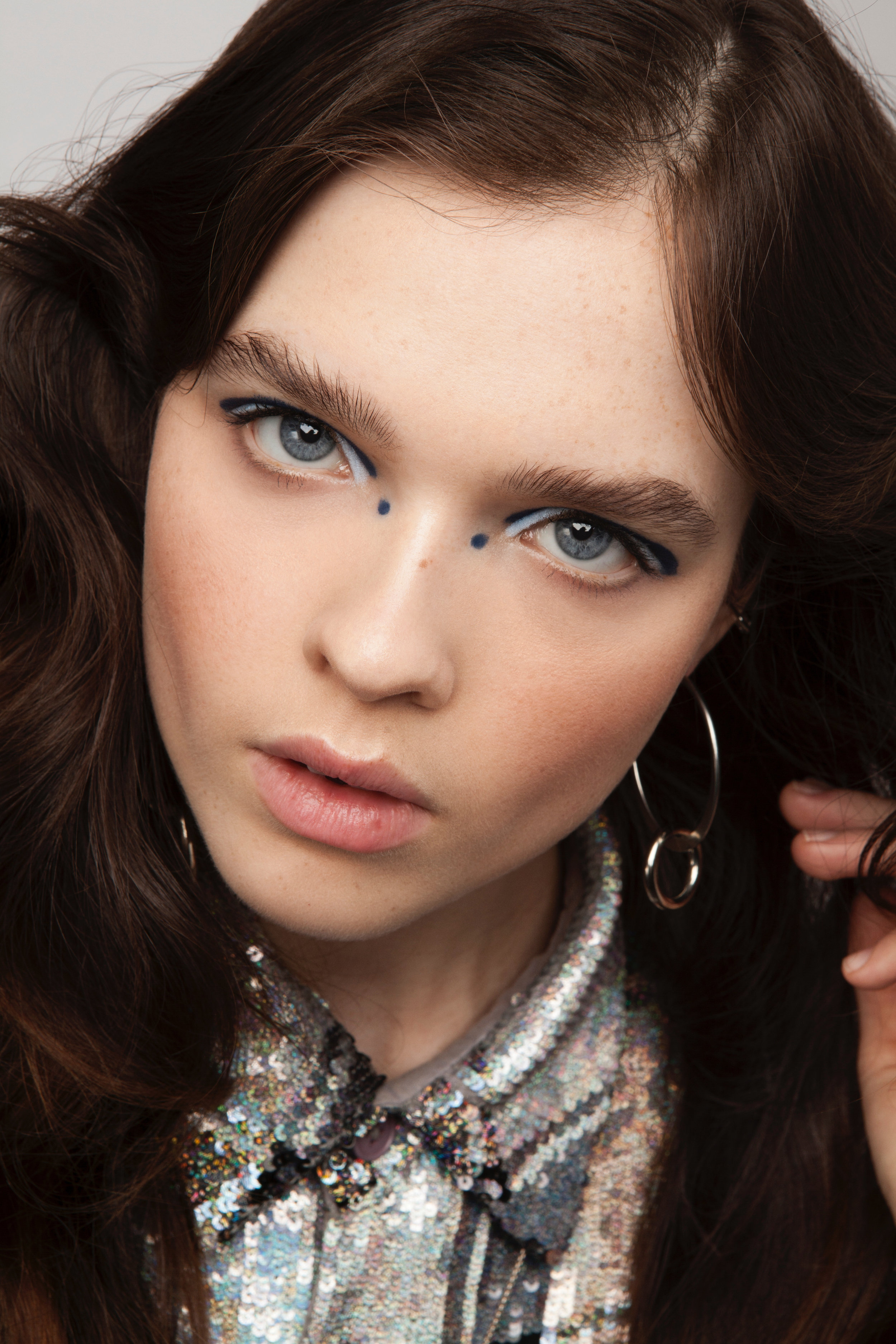   Photography by Rox Hartridge; Hair by Jojo Torres; Style by Von Ford  