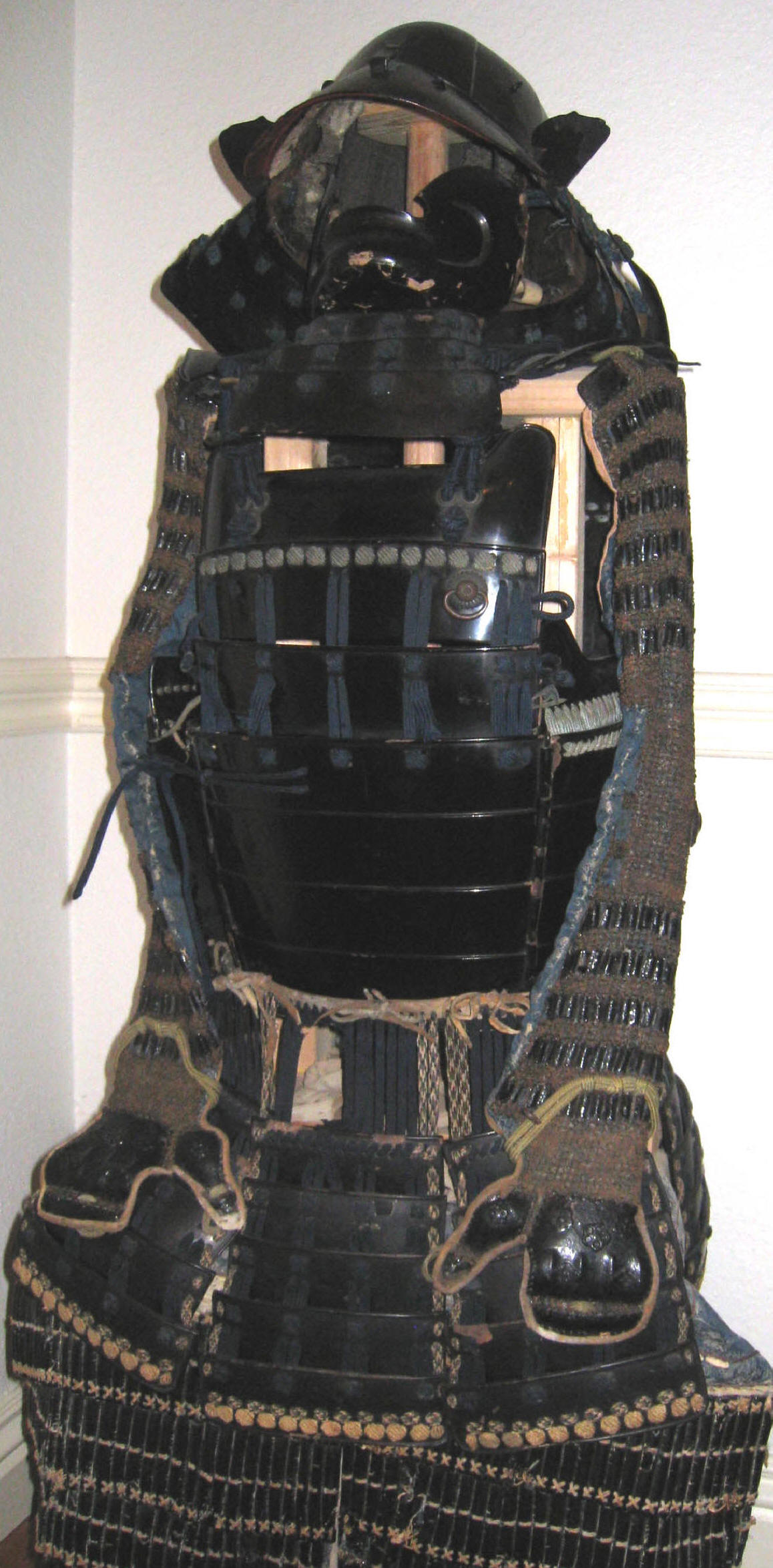 ARMOR 01 B.jpg