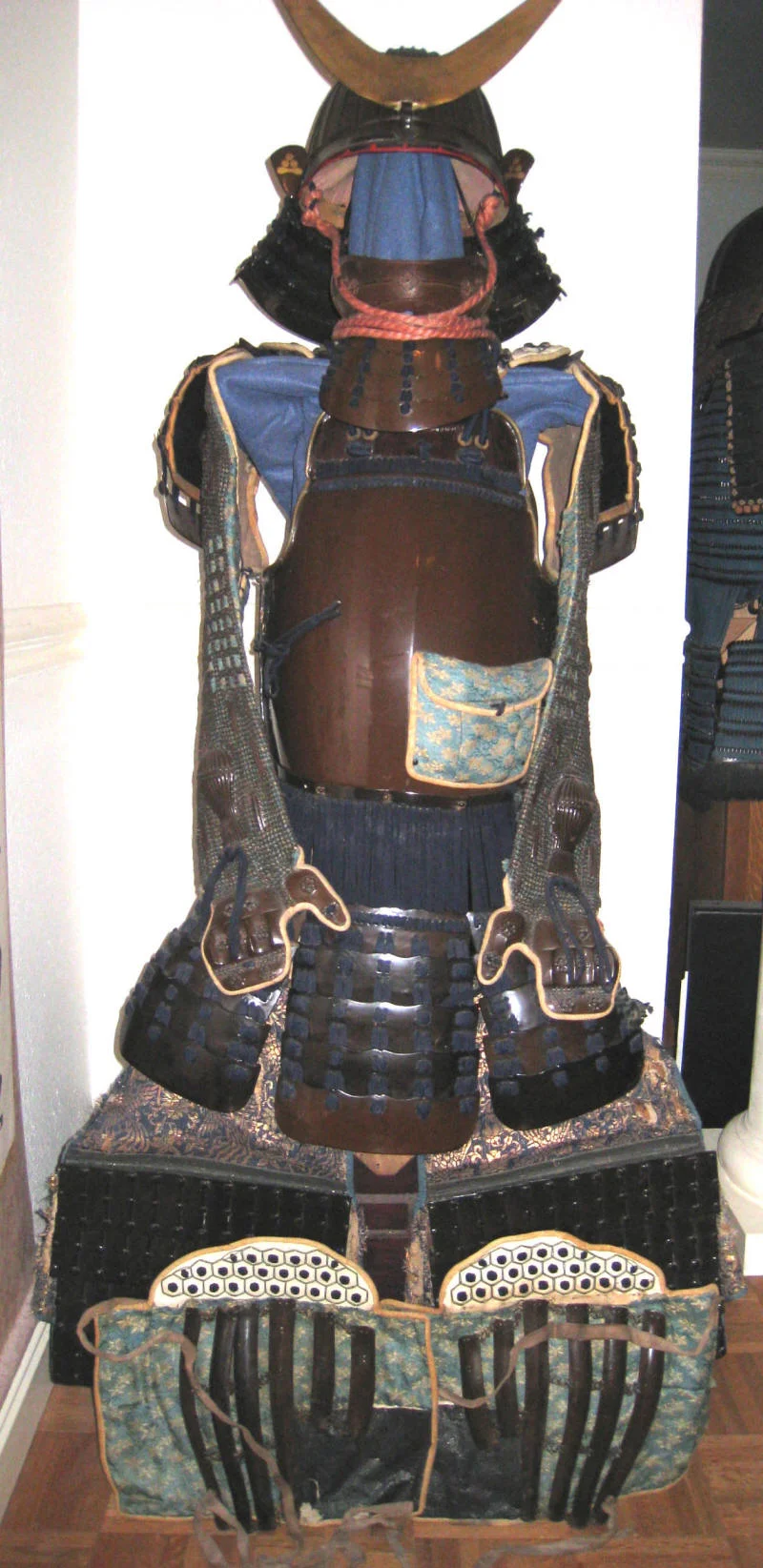 ARMOR 02 A.jpg