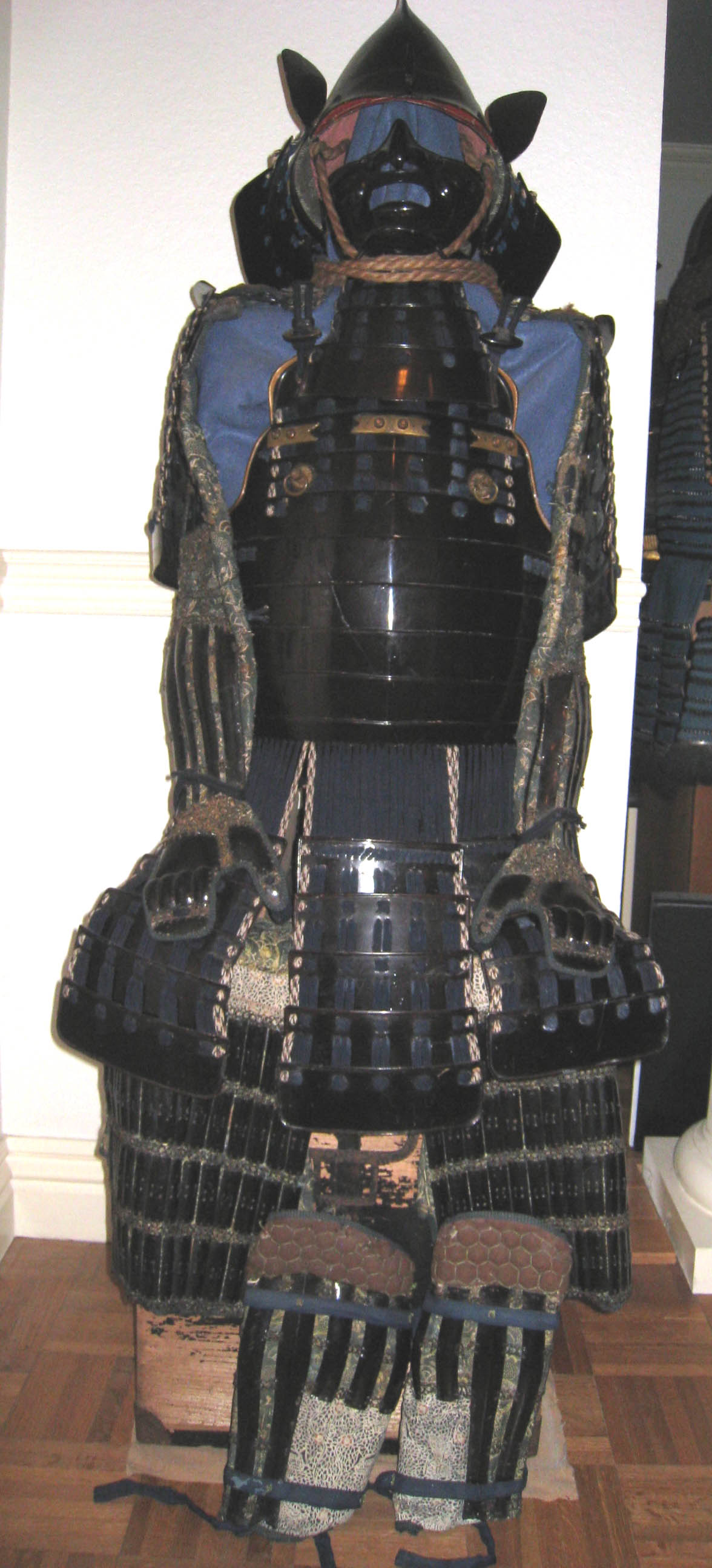 ARMOR 04 a.jpg