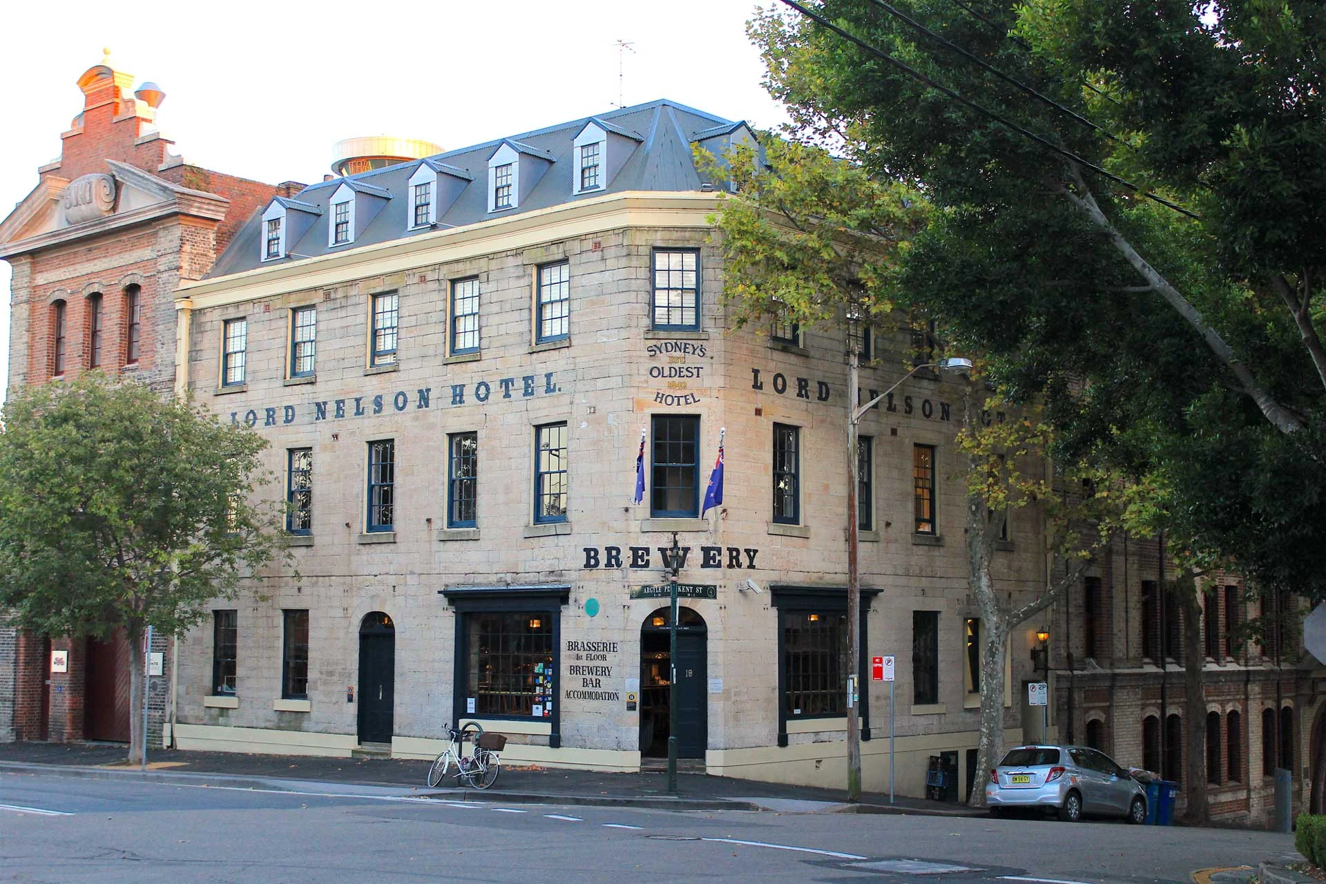 ext_Lord_Nelson_Hotel