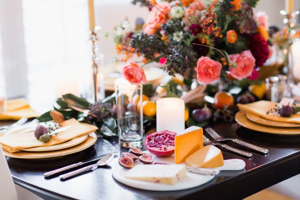thanksgiving-table-decor-5.jpg