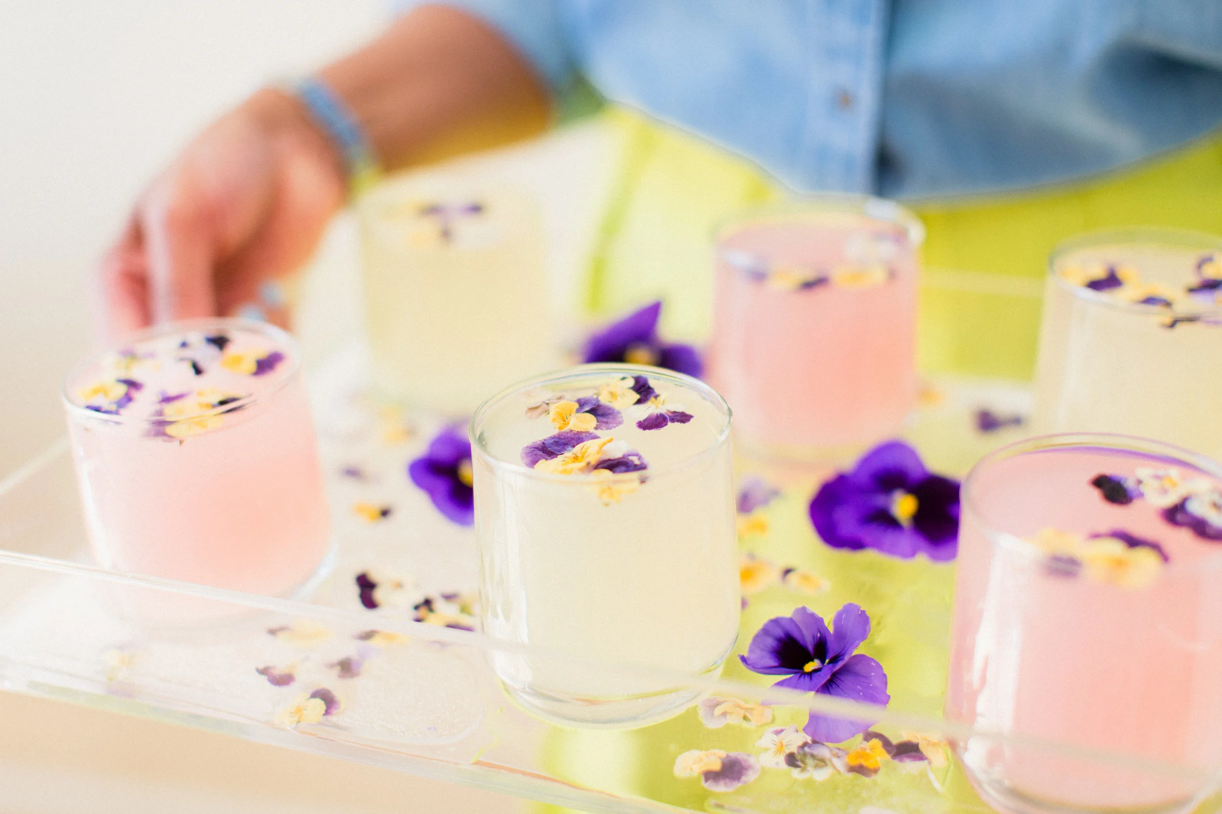 diy flower ice cubes 1.jpg