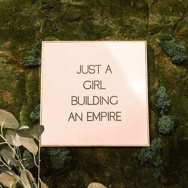 What a difficult week. Shout out to ALL THE WOMEN out there, grinding every day to make this world a better place - one day at a time. I believe in women. I believe in loving one another. Proud to run a studio where ALL are accepted. 
Happy Friday, f