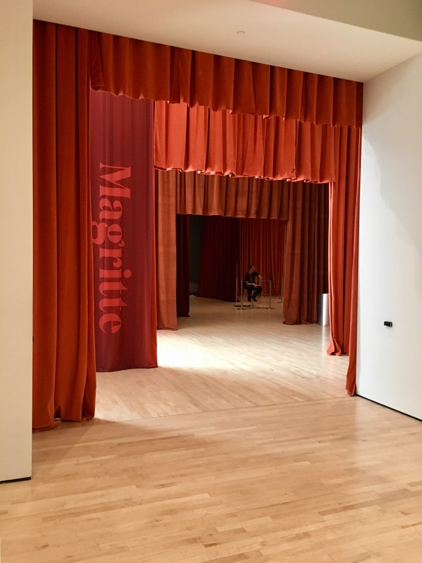 Magritte (2).jpg