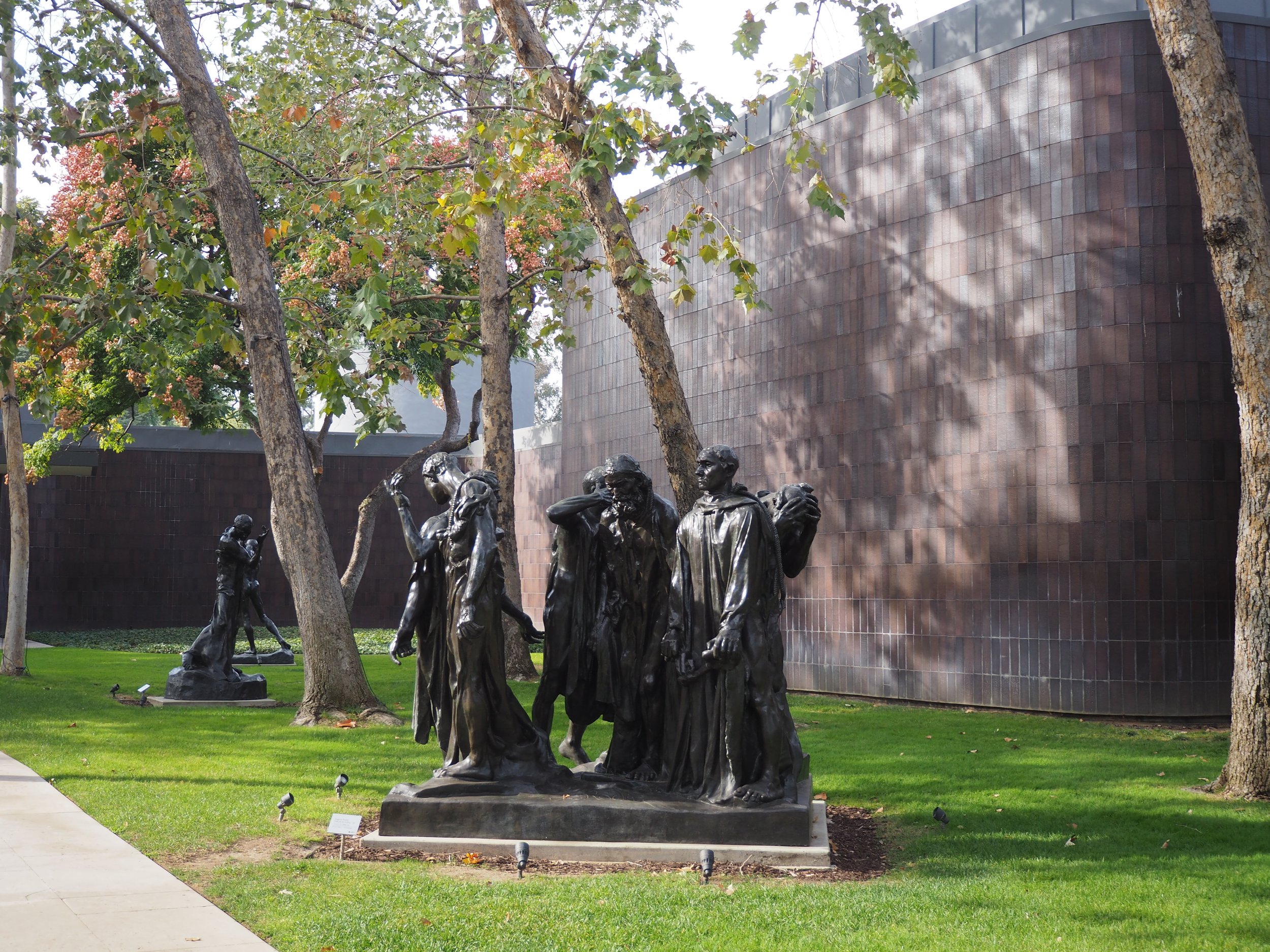  Rodin sculpture outside entrance to Norton Simon Museum. Image courtesy of Rika Nikikura 
