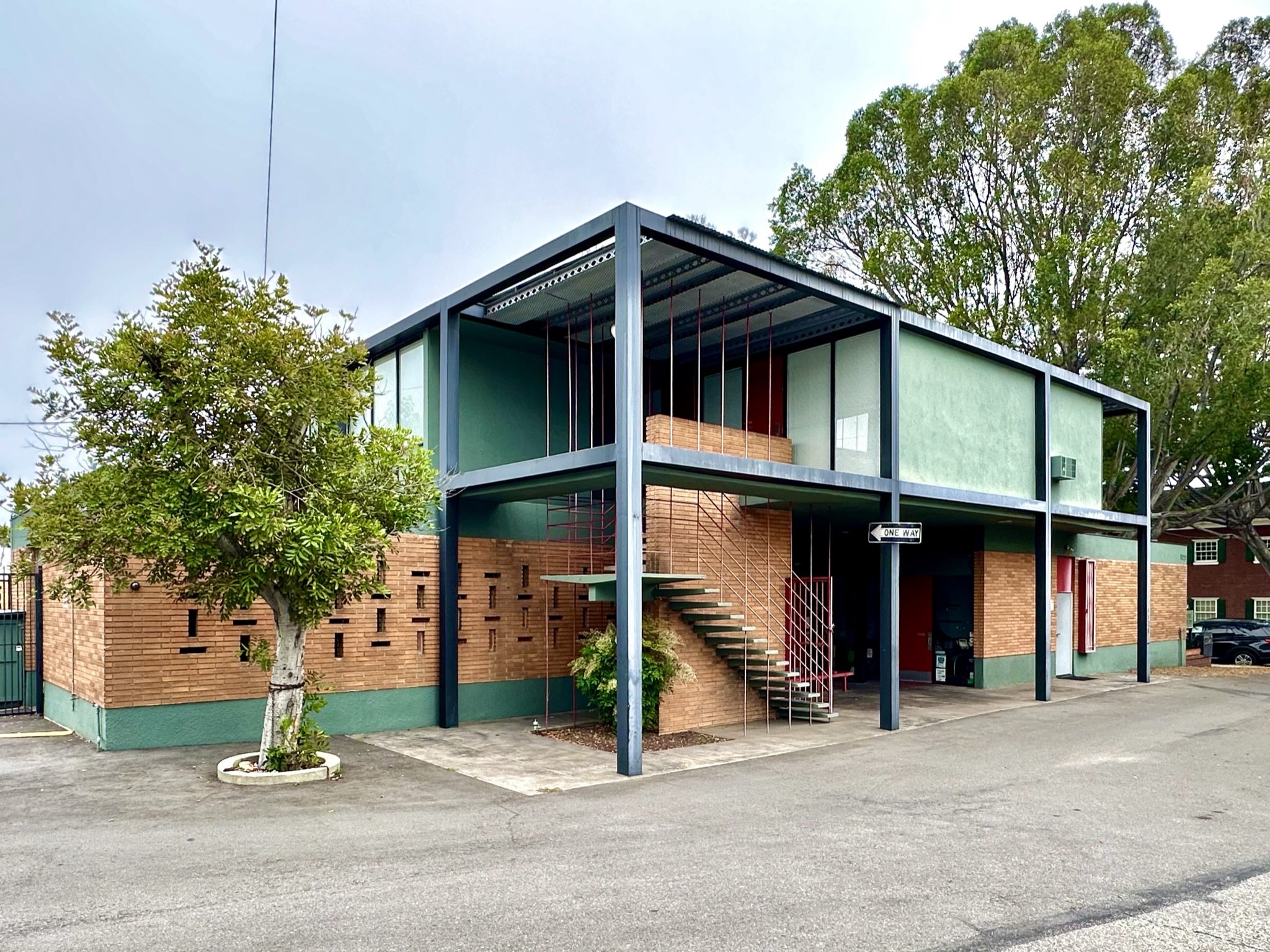 Architecture Fieldtrip - Pasadena Mid-Century Medical Buildings