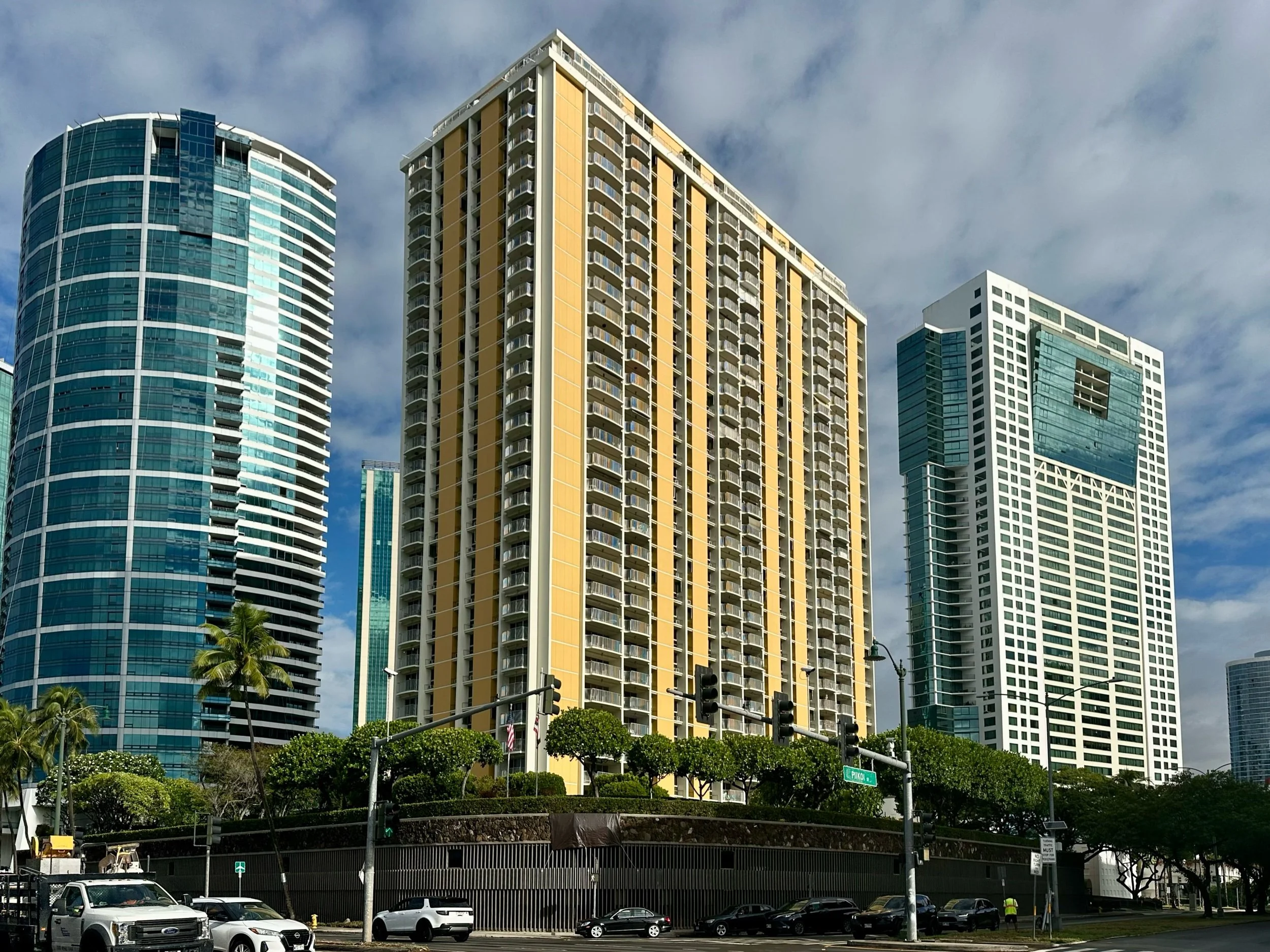 Hawaii Architecture - Along Ala Moana Blvd