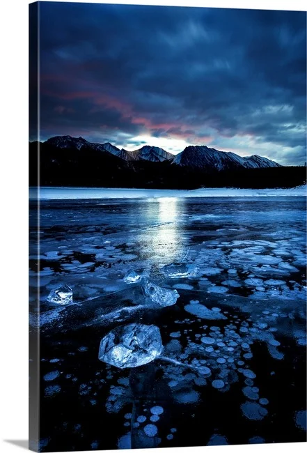 Abraham Lake First Light - Alberta Canada