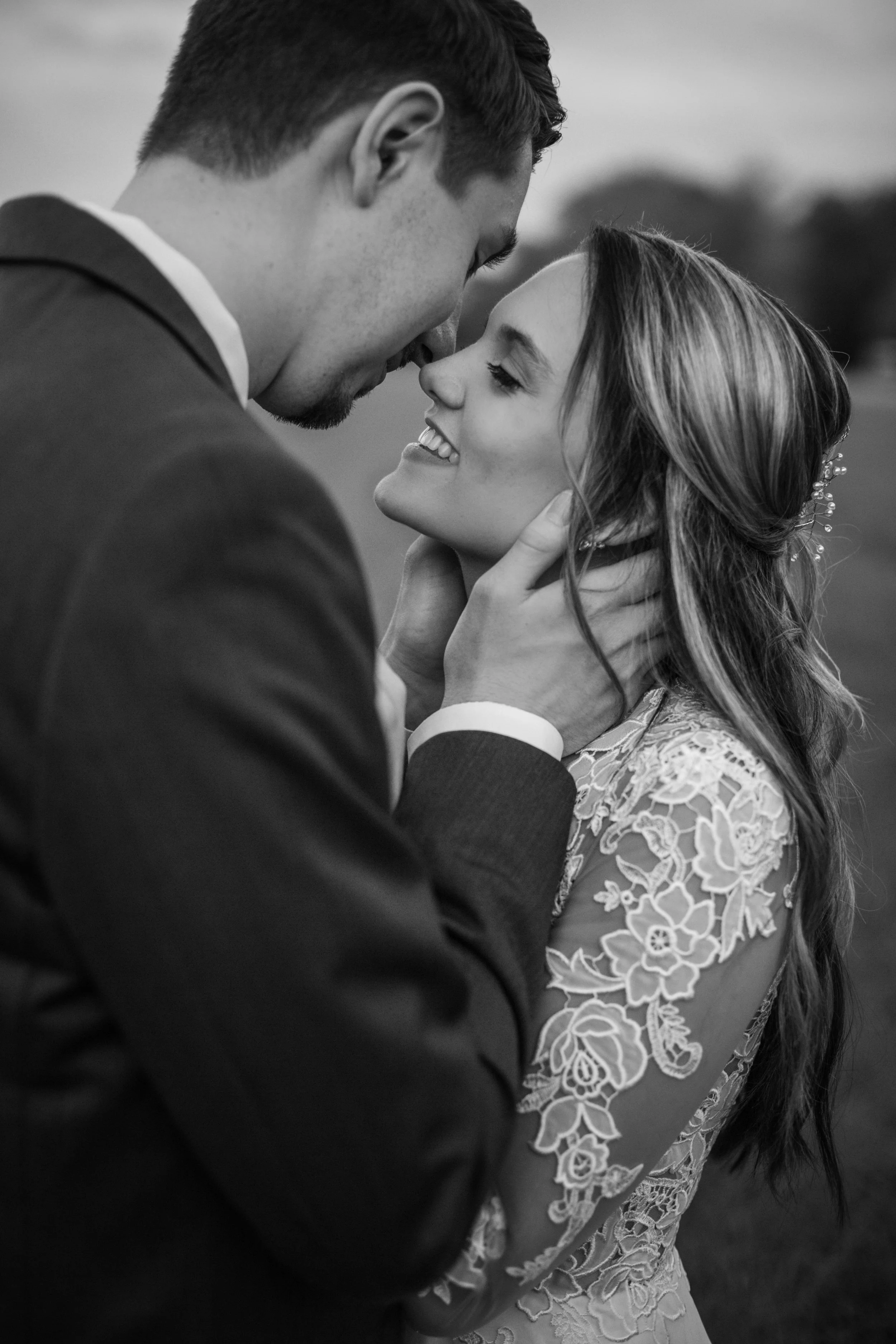 GatesBrideGroomPortBW-21.jpg