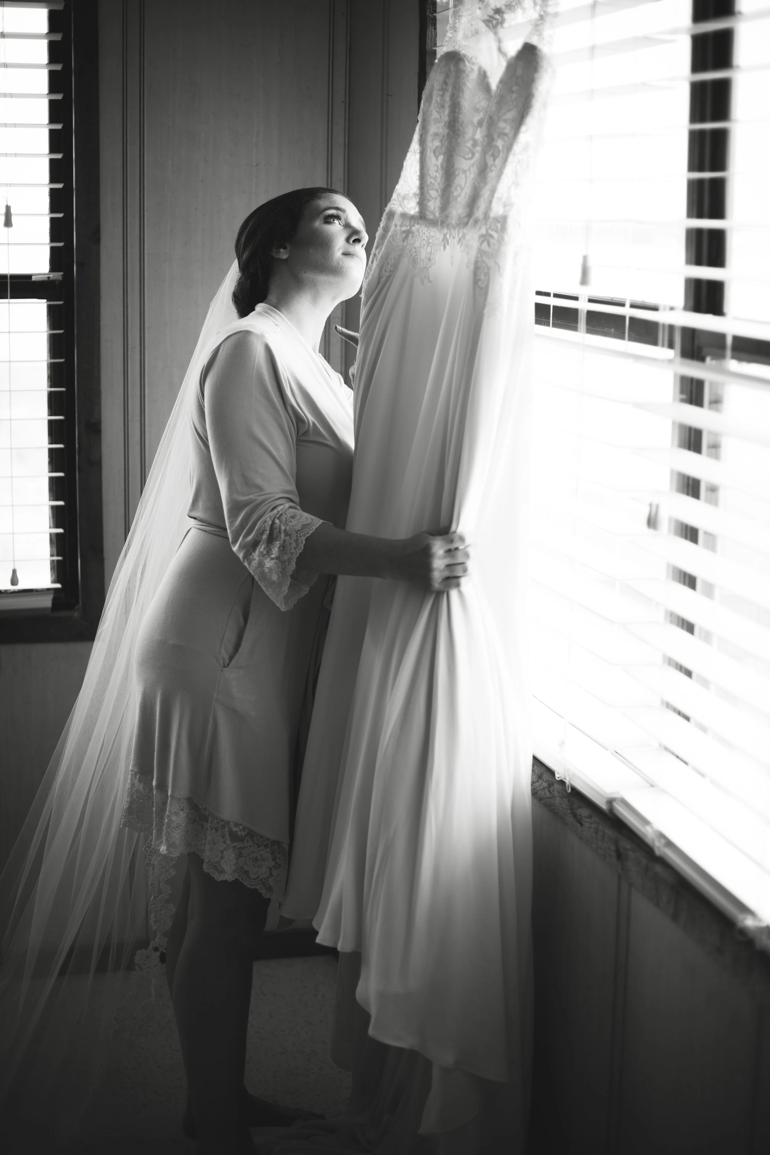 HeddenGettingReady bw-1.jpg