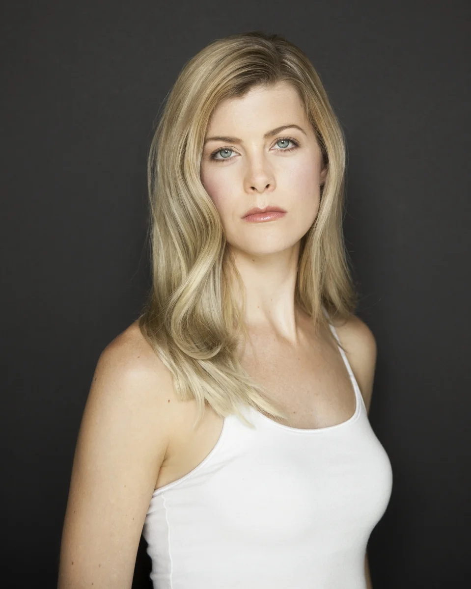 Danielle_golden1A_JeanSweetPhoto.jpg