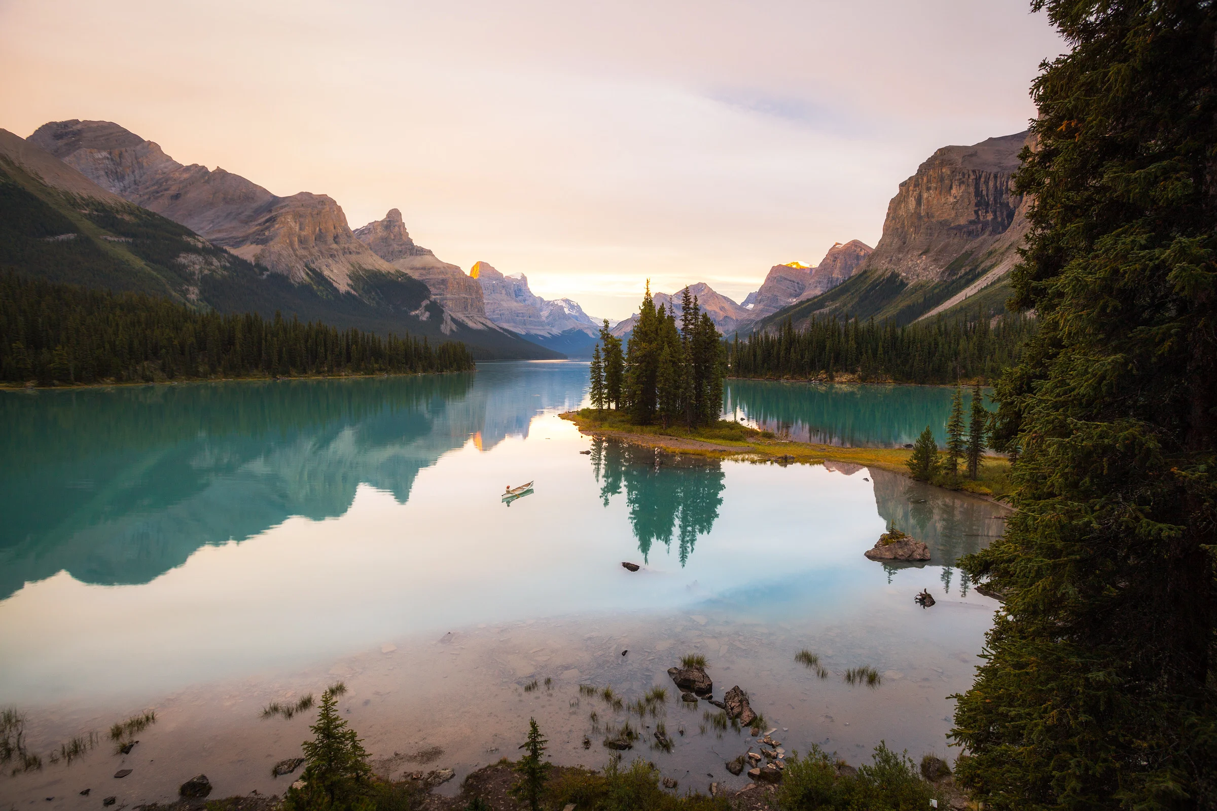 Renee Hahnel paddling Spirit Island at sunrise
