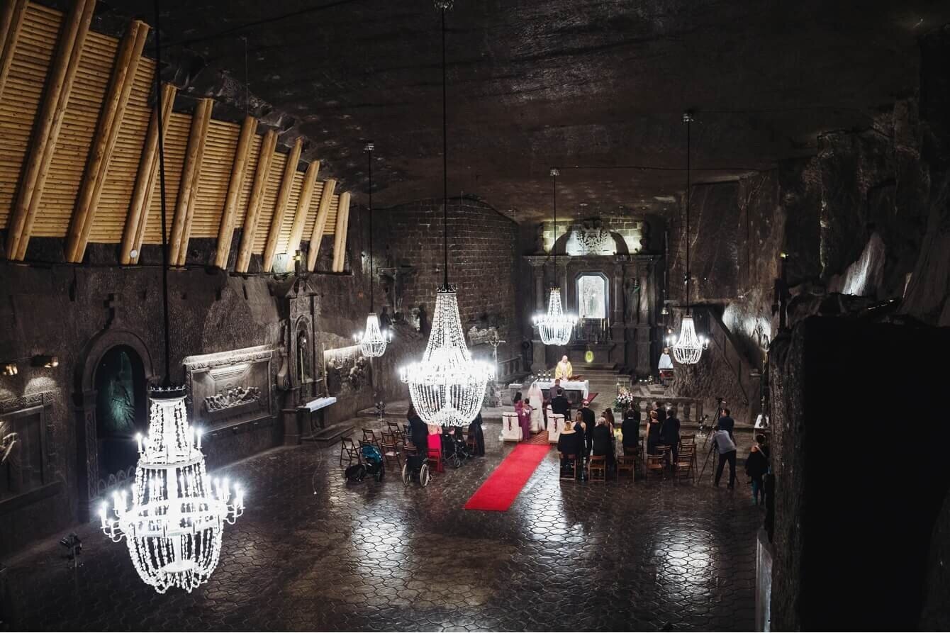 MICHELLE I ADAM – ŚLUB W KOPALNI SOLI