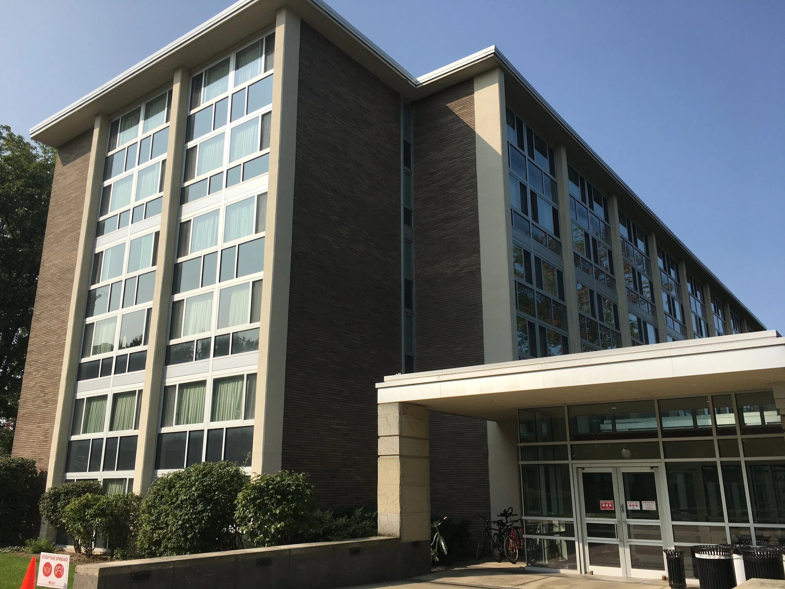 Leo and Sheahan Halls Enter Precautionary Quarantine After Halloween Weekend