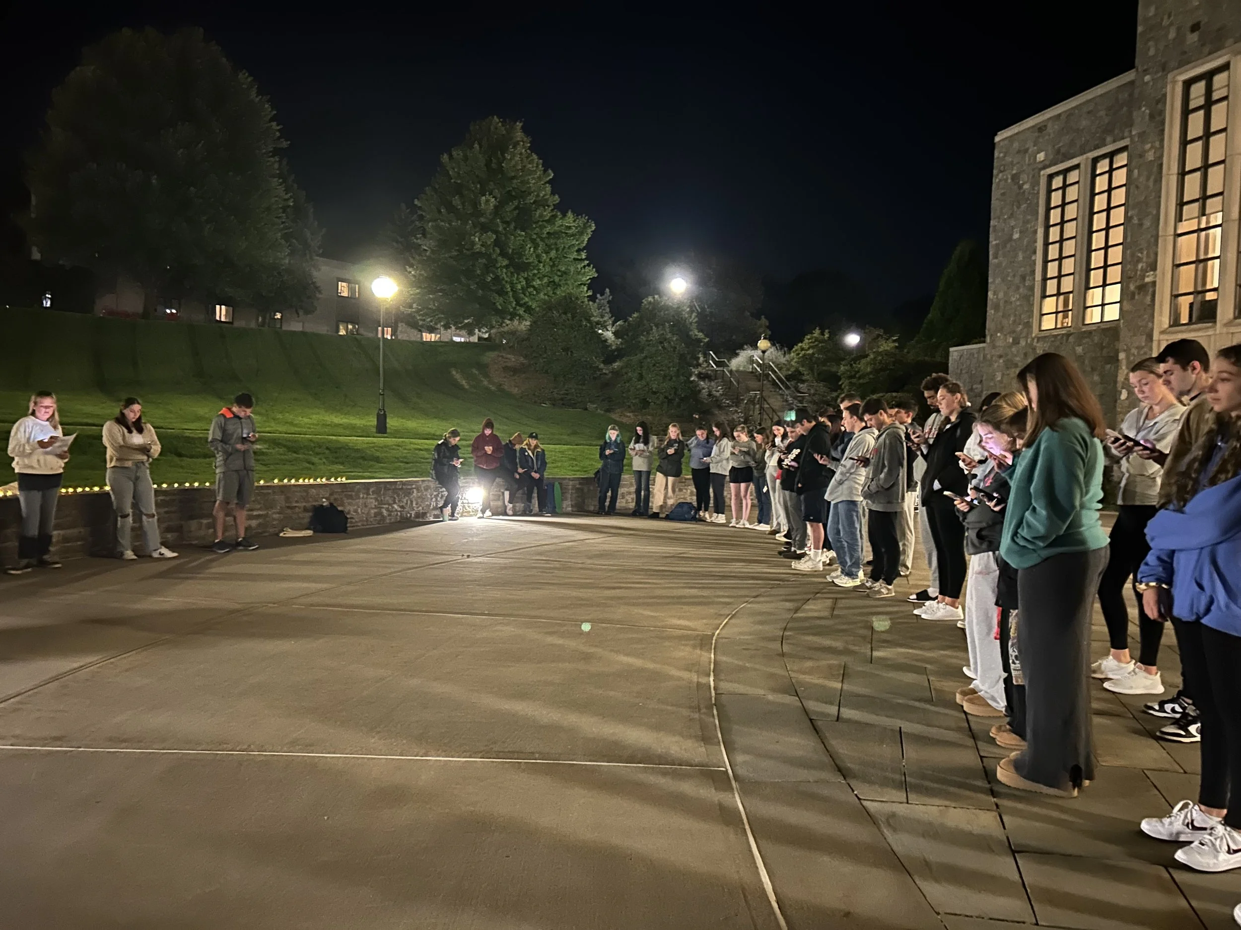 Marist Hillel Hosts Candlelight Vigil to Honor Victims of Hamas Attack on Israel