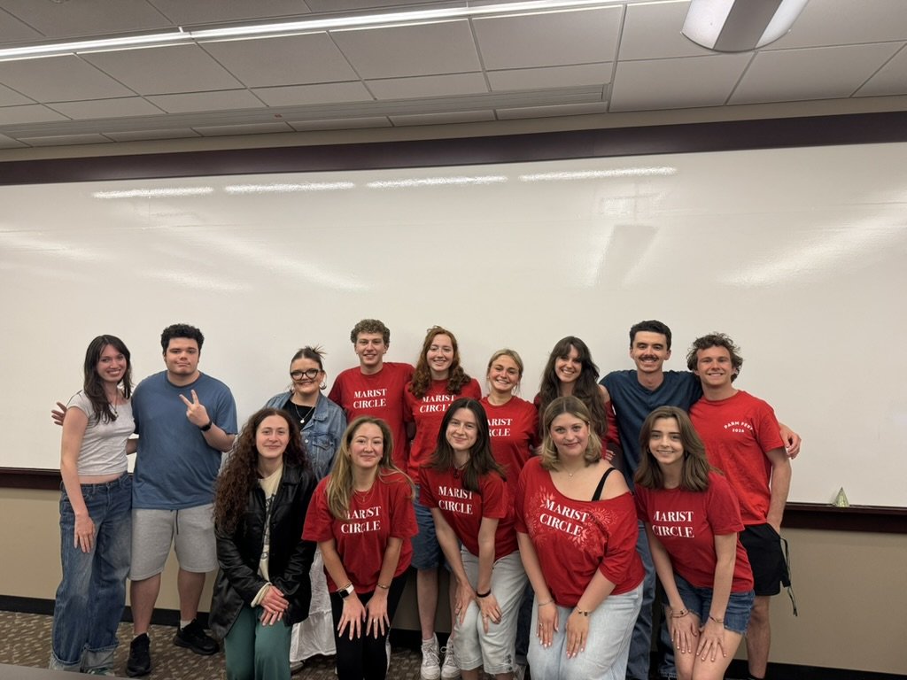 Section Editors Say Goodbye to the Marist Circle