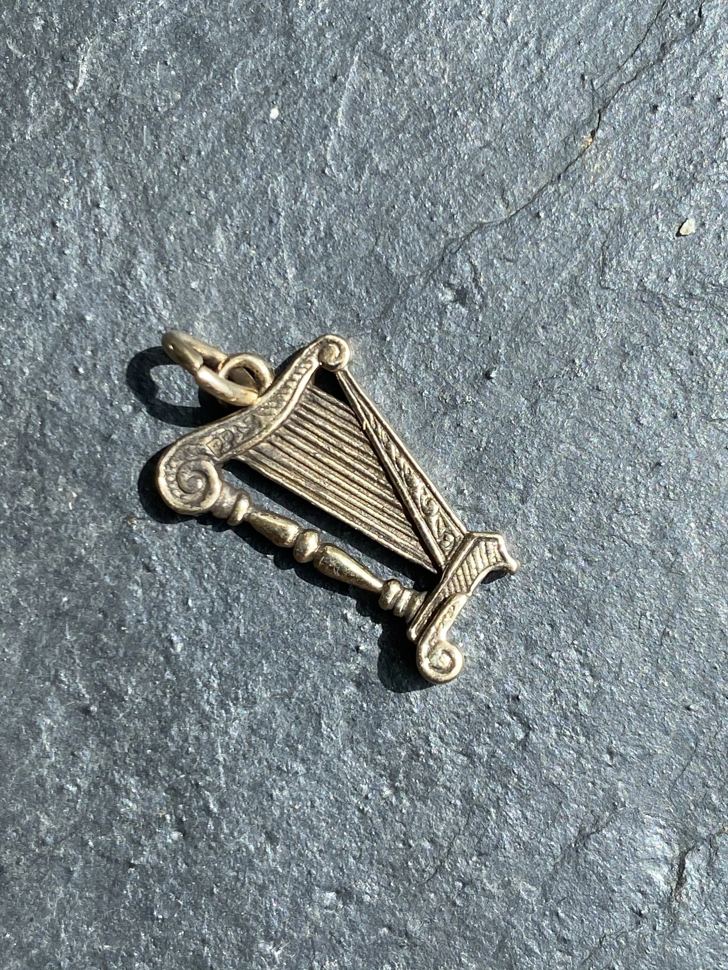 CB656C8B-BE9C-41D1-833E-739F330E0C4B