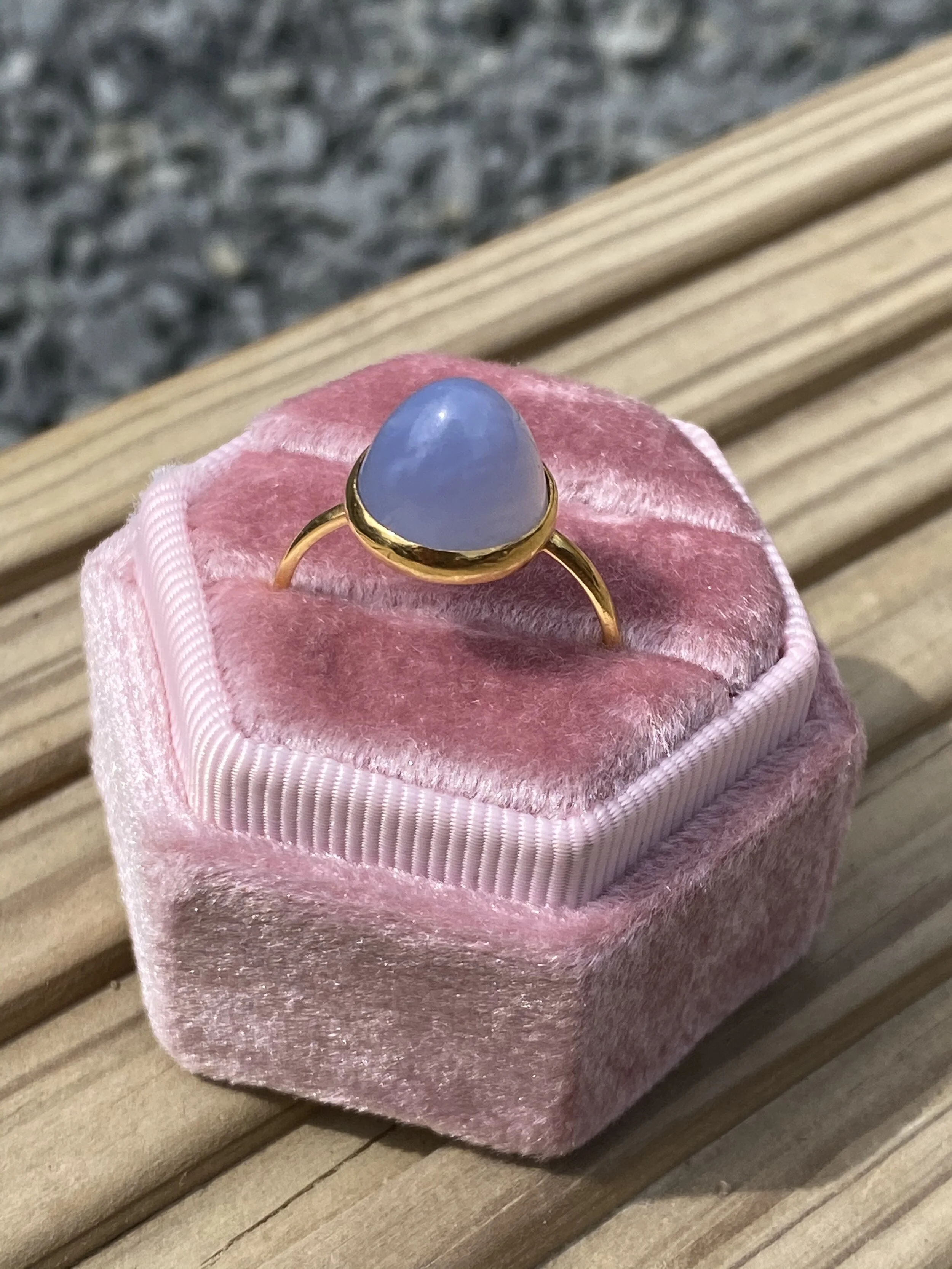 FBFAC078-78DA-4A00-9686-5986D20C6D9F