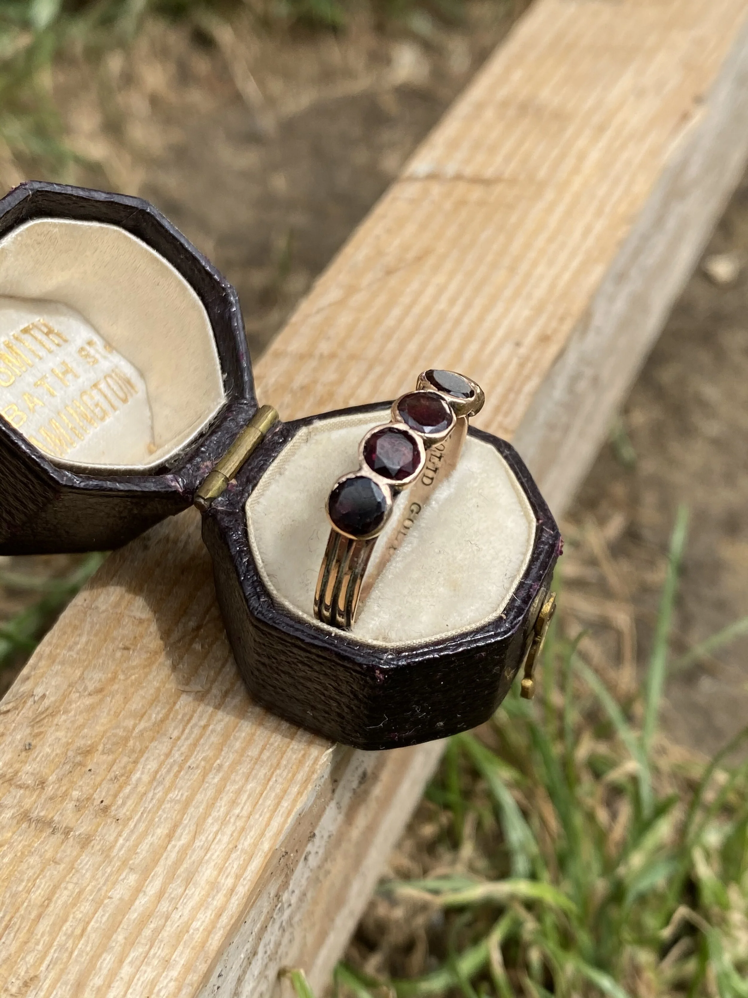 40432DF0-21C9-47C7-B0F3-1E55CD44F7D3