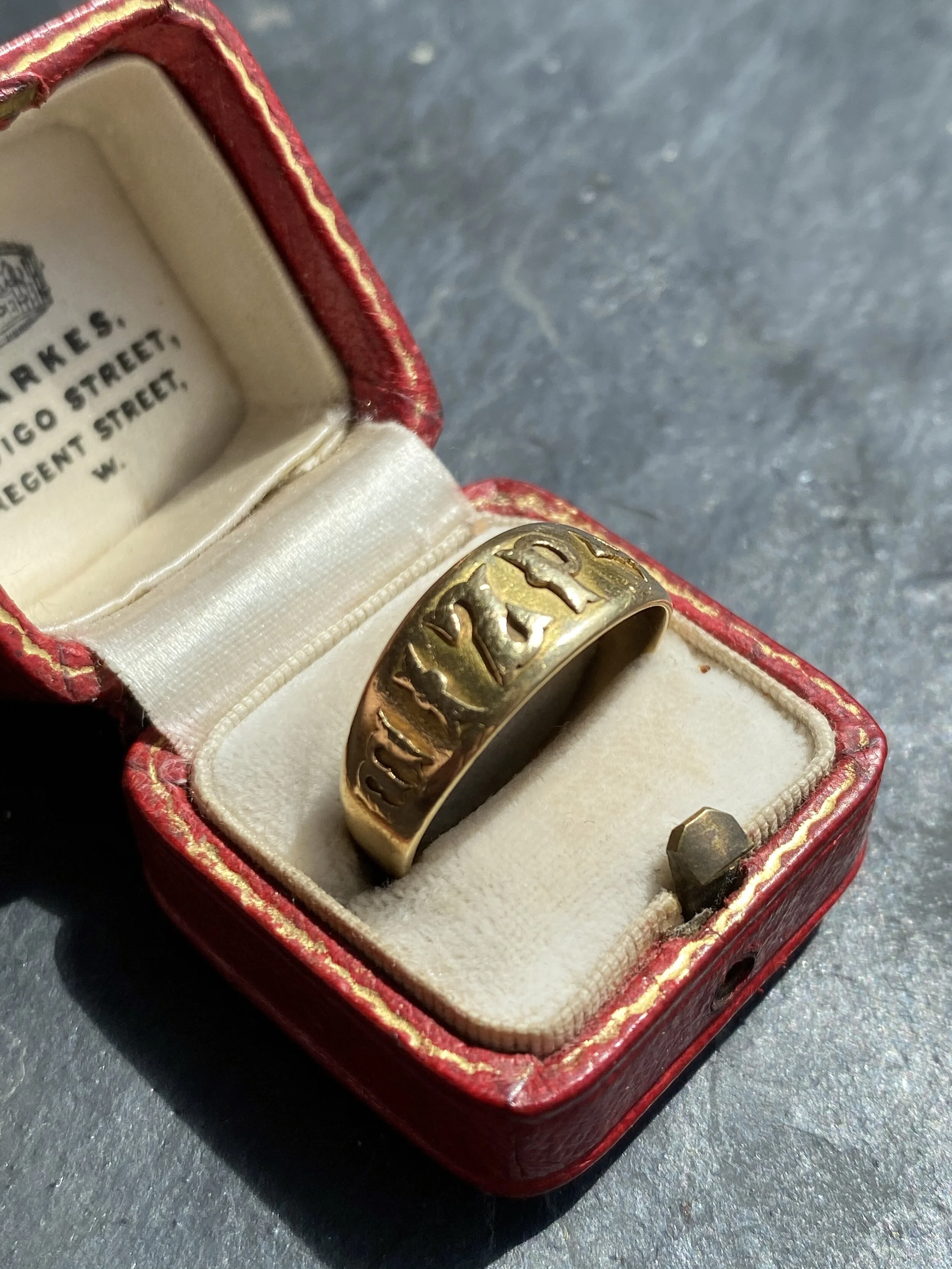 3E863C7F-F54A-48F4-B10C-5D11ED21012C